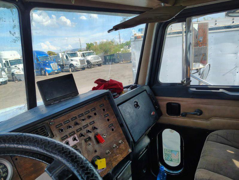 1999 Peterbilt 377 Dump Truck - image 13