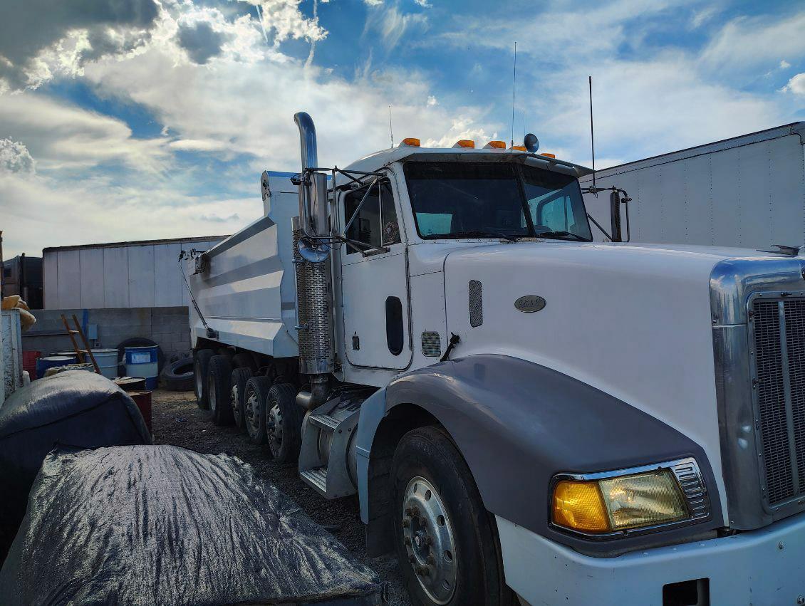 1999 Peterbilt 377 Dump Truck - image 1