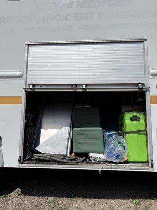 2004 Freightliner Command Center - image 22