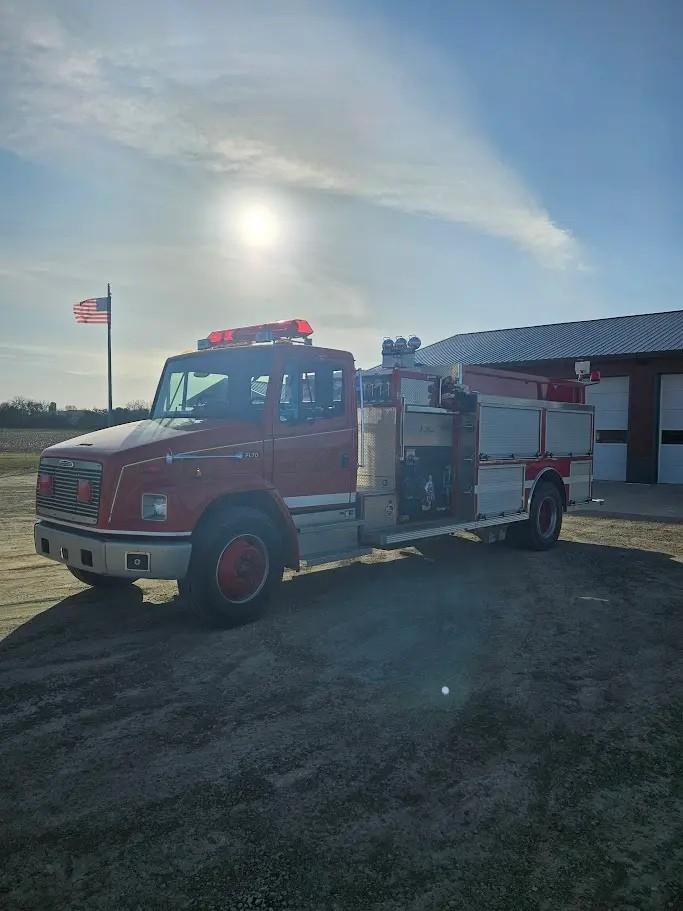 1999 Central States Freightliner Pumper - image 3