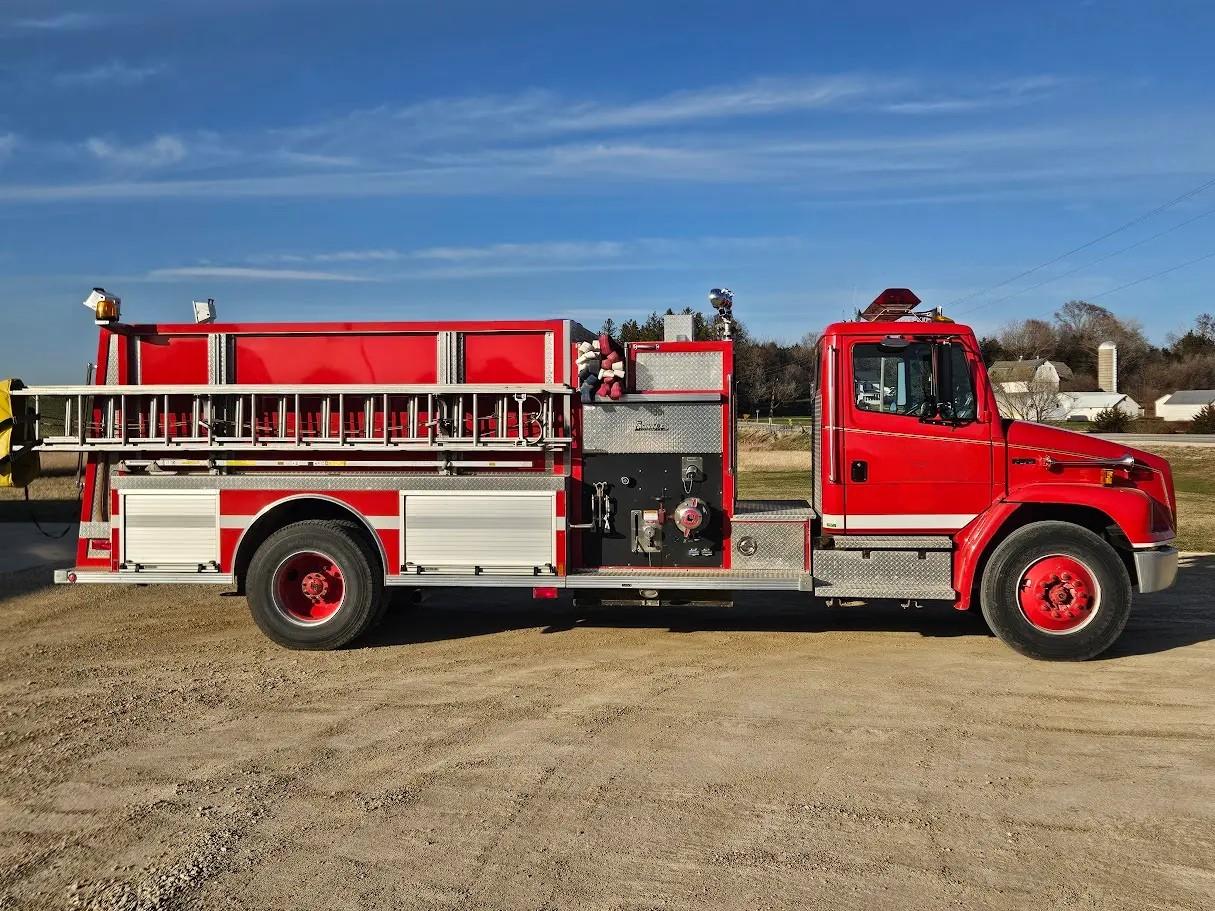 1999 Central States Freightliner Pumper - image 2