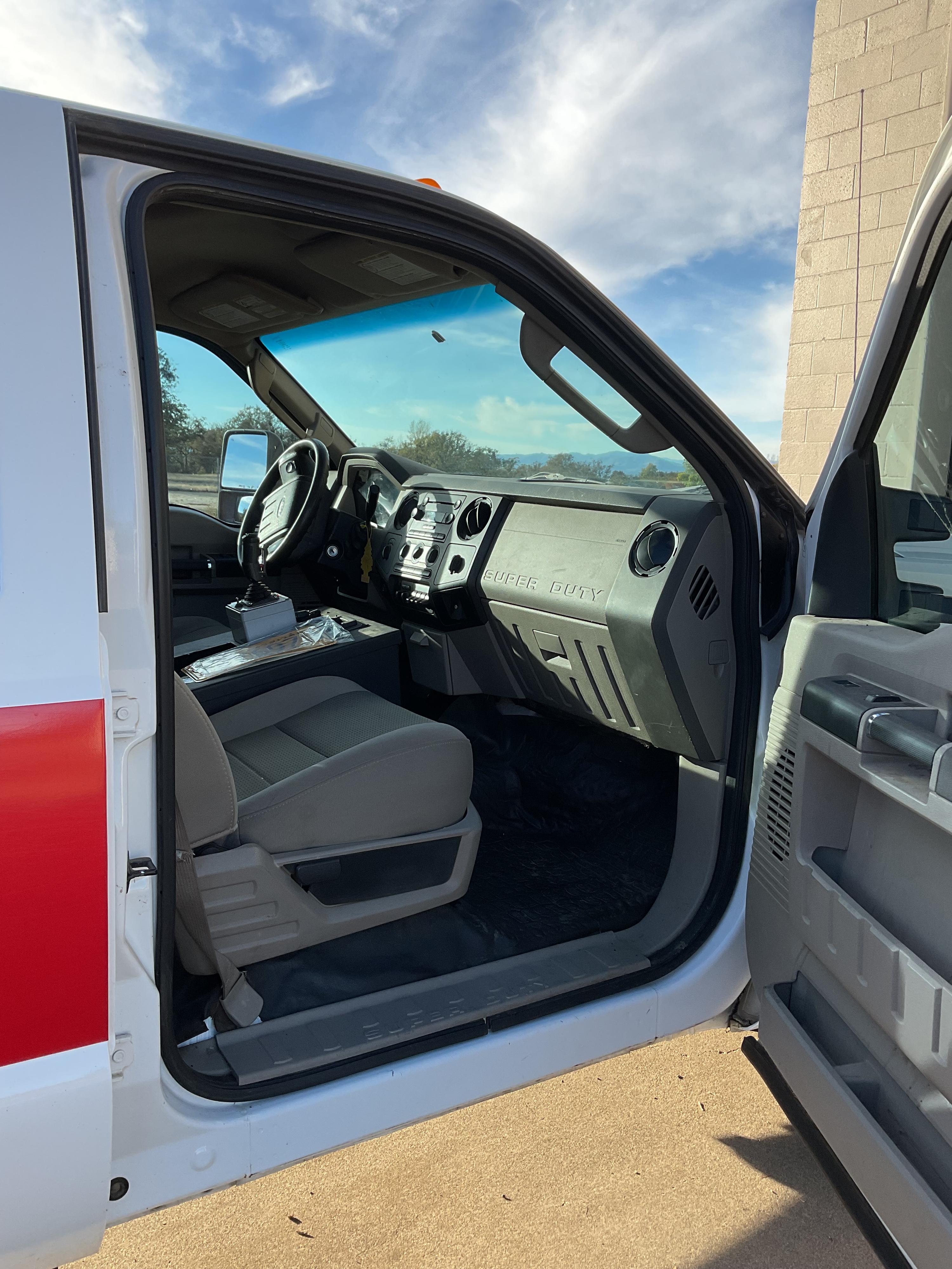 2008 Ford Brush Truck - image 15