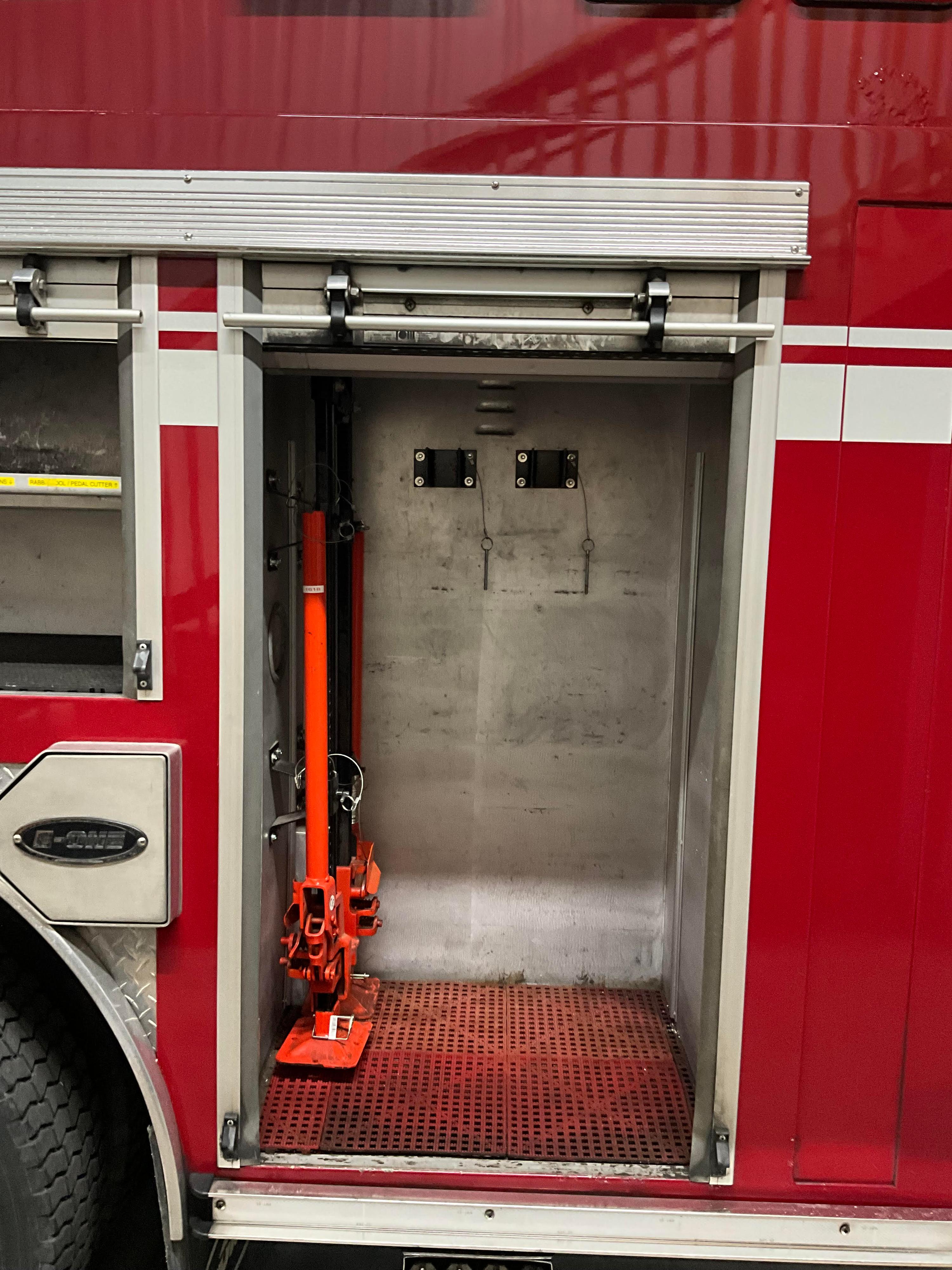 1995 E-One Freightliner Squad - image 12