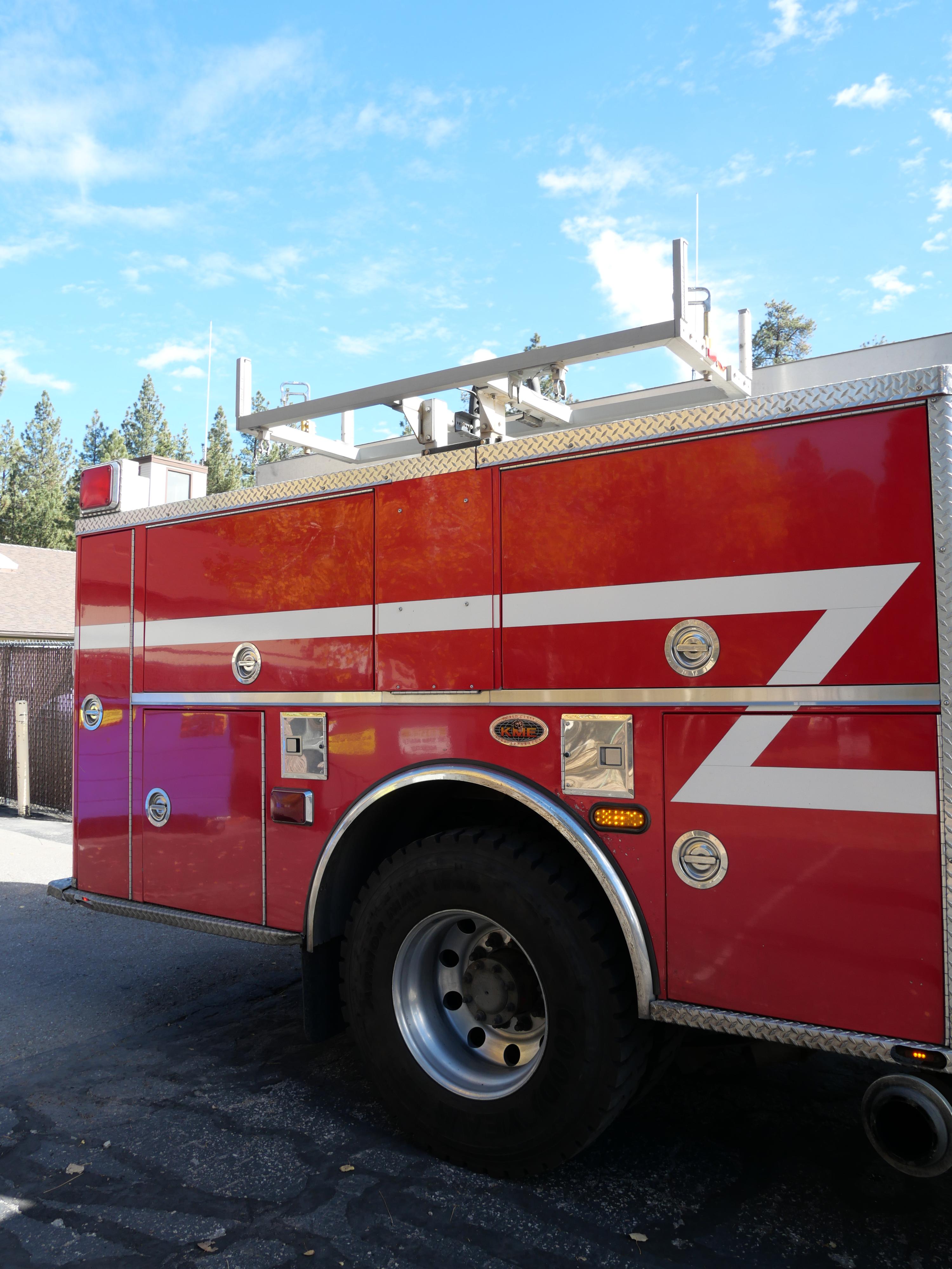 2004 KME 4x4 Pumper - image 6