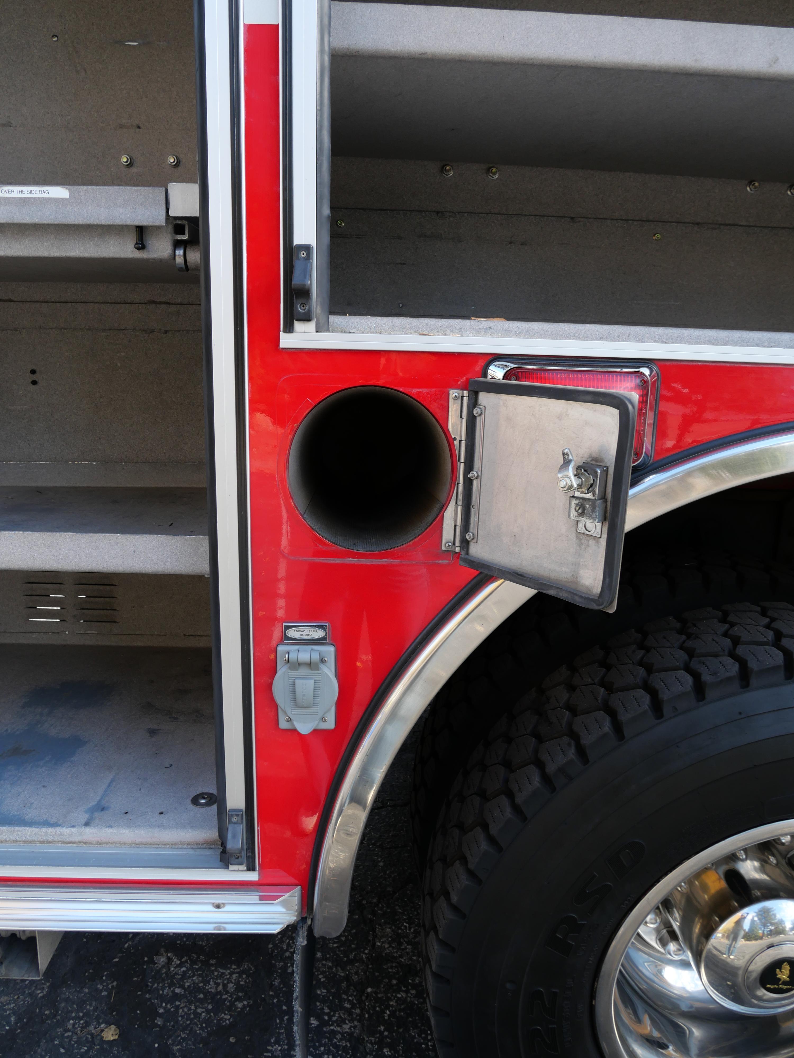 2003 Pierce 7400 4x4 Medium Rescue - image 30