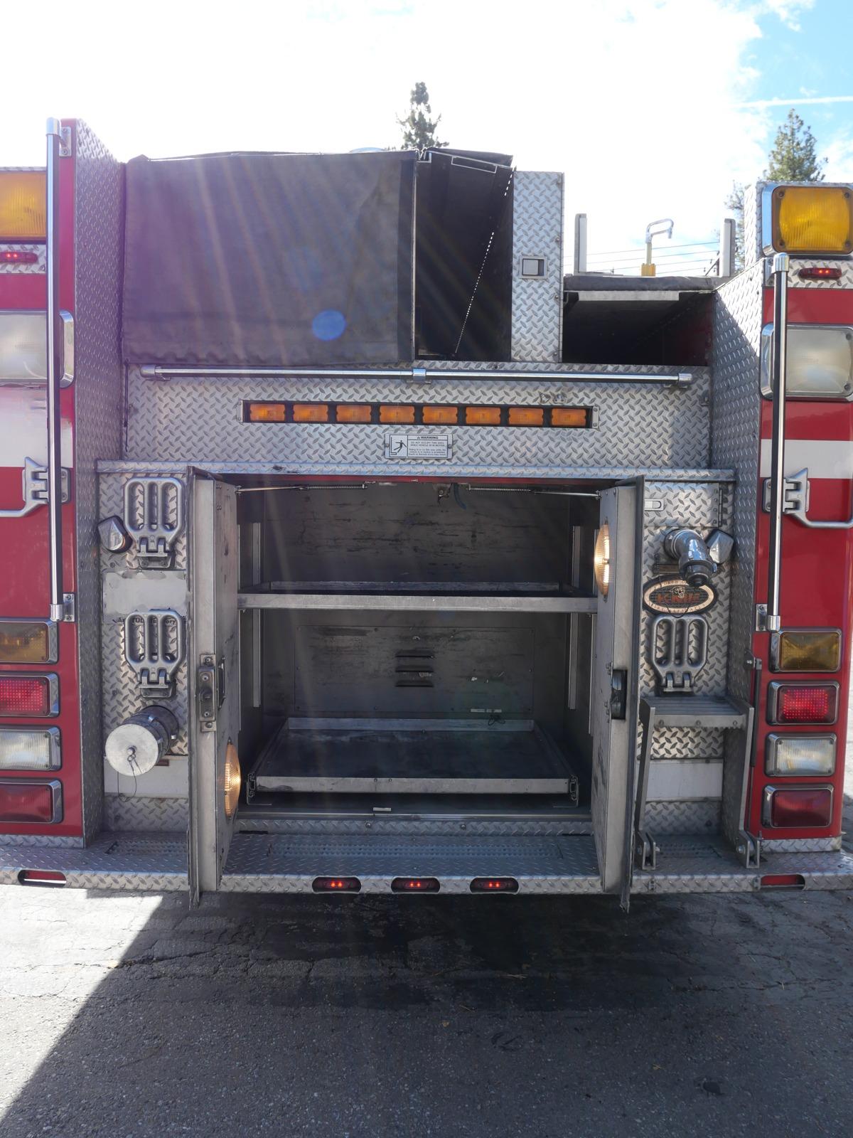 2004 KME 4x4 Pumper - image 15