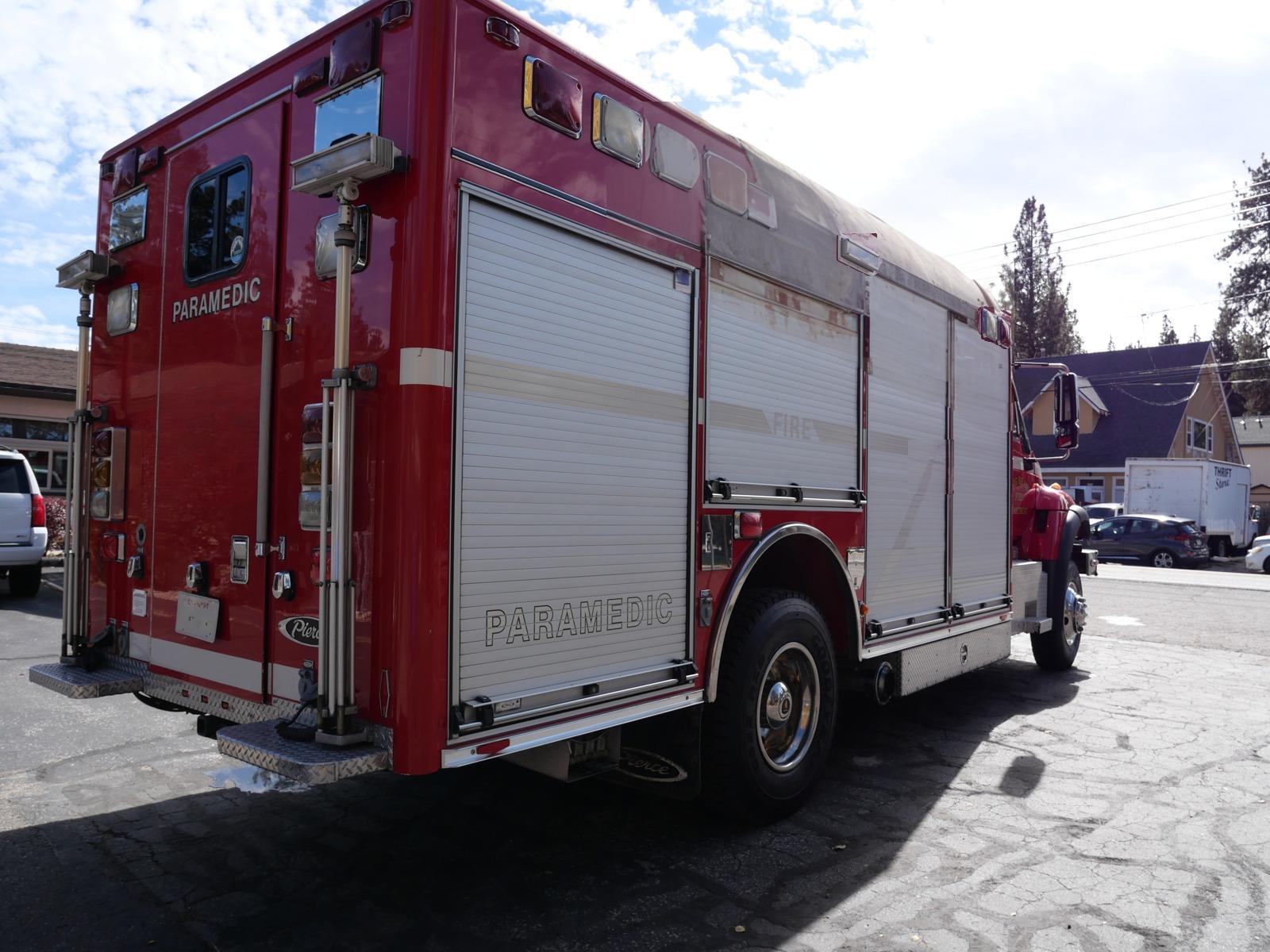2003 Pierce 7400 4x4 Medium Rescue - image 13