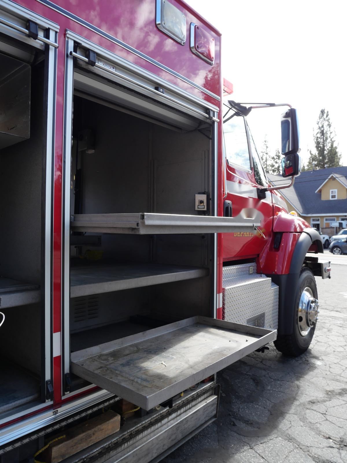 2003 Pierce 7400 4x4 Medium Rescue - image 6