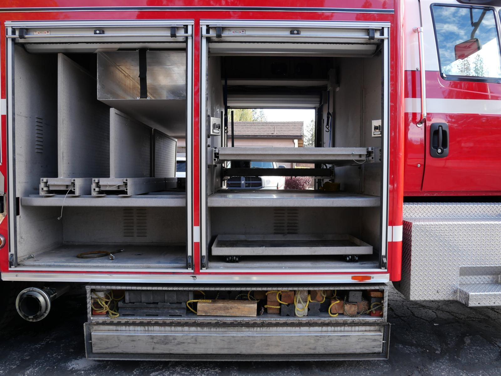 2003 Pierce 7400 4x4 Medium Rescue - image 26