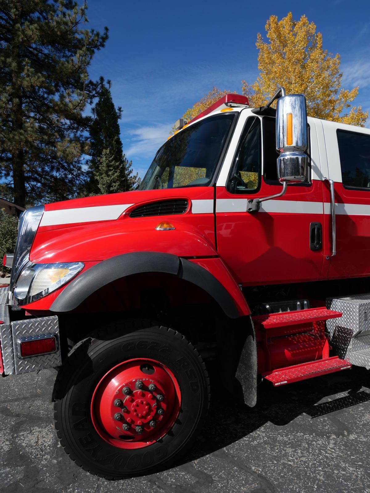 2006 Pierce International 4x4 Brush Truck - image 2