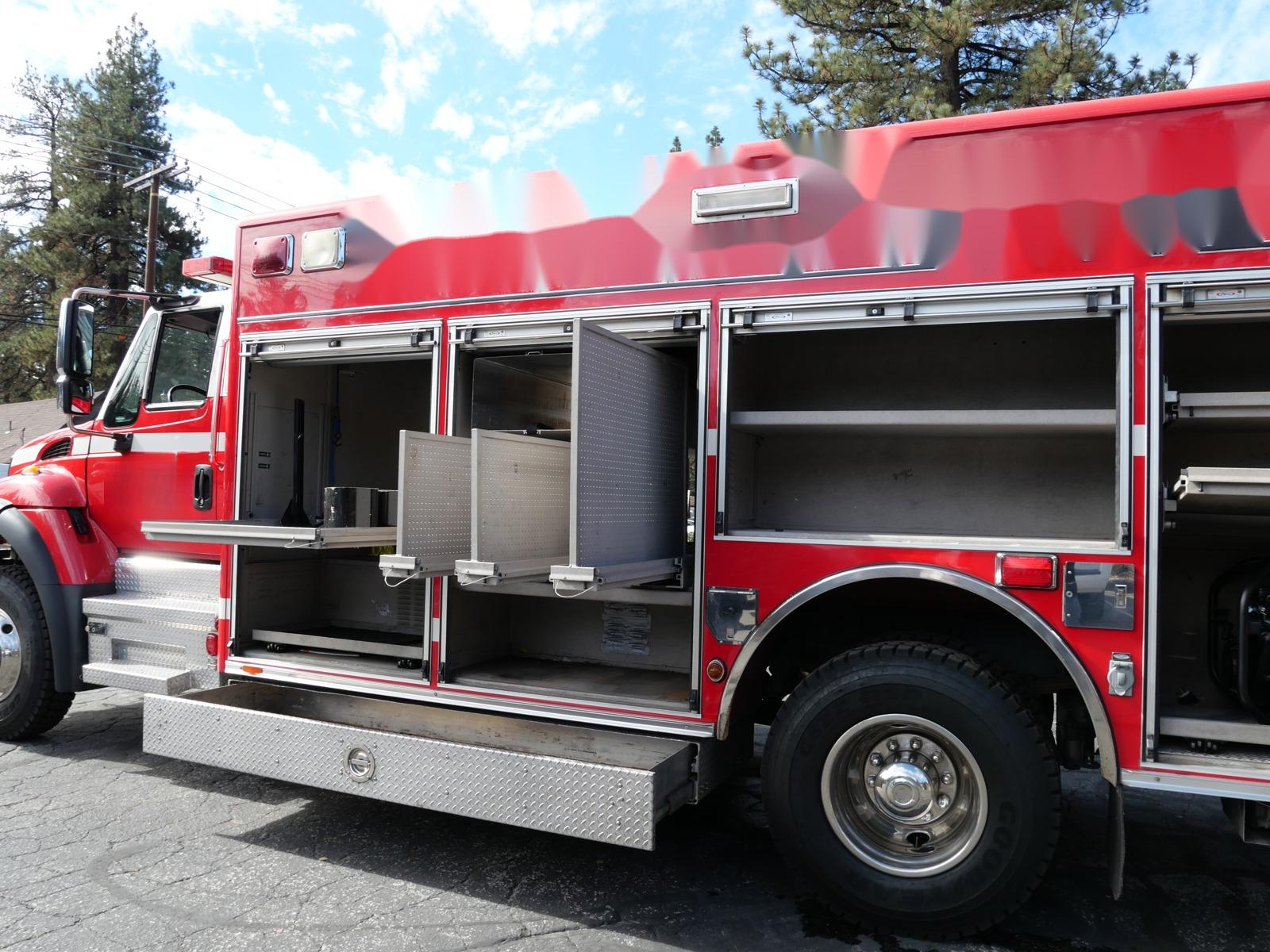 2003 Pierce 7400 4x4 Medium Rescue - image 10
