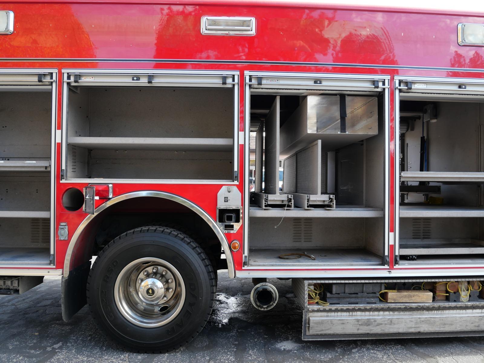 2003 Pierce 7400 4x4 Medium Rescue - image 27