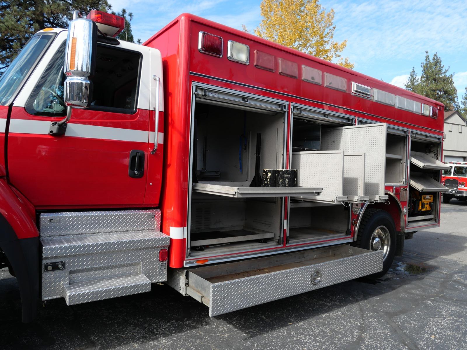2003 Pierce 7400 4x4 Medium Rescue - image 7
