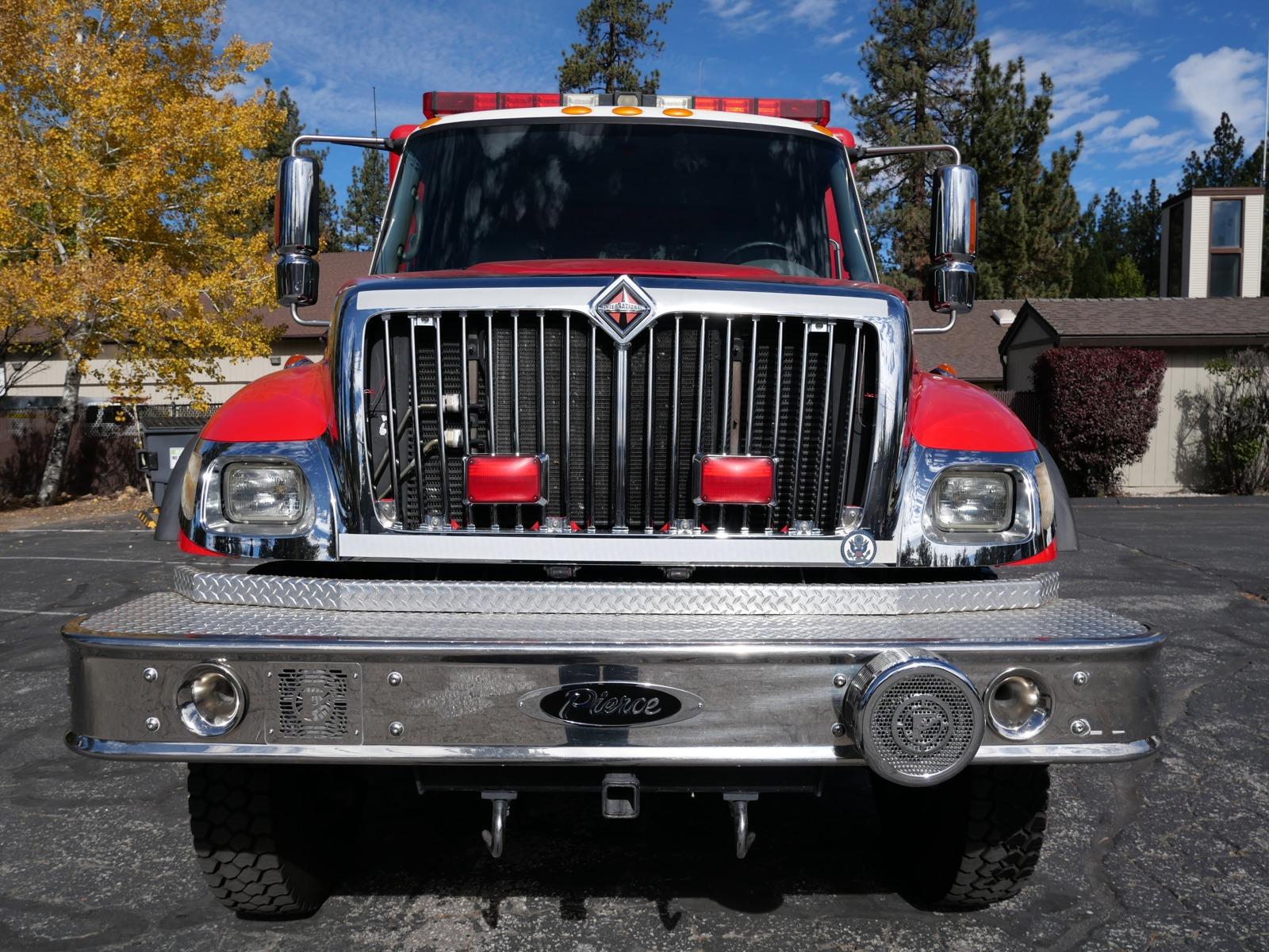 2003 Pierce 7400 4x4 Medium Rescue - image 8