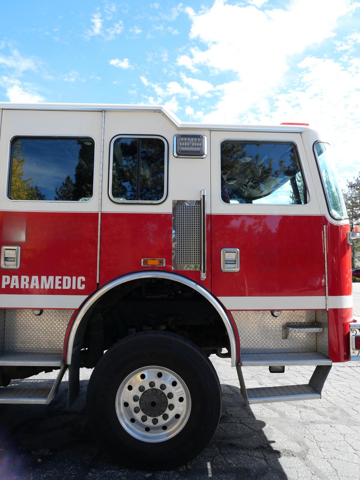 2004 KME 4x4 Pumper - image 5