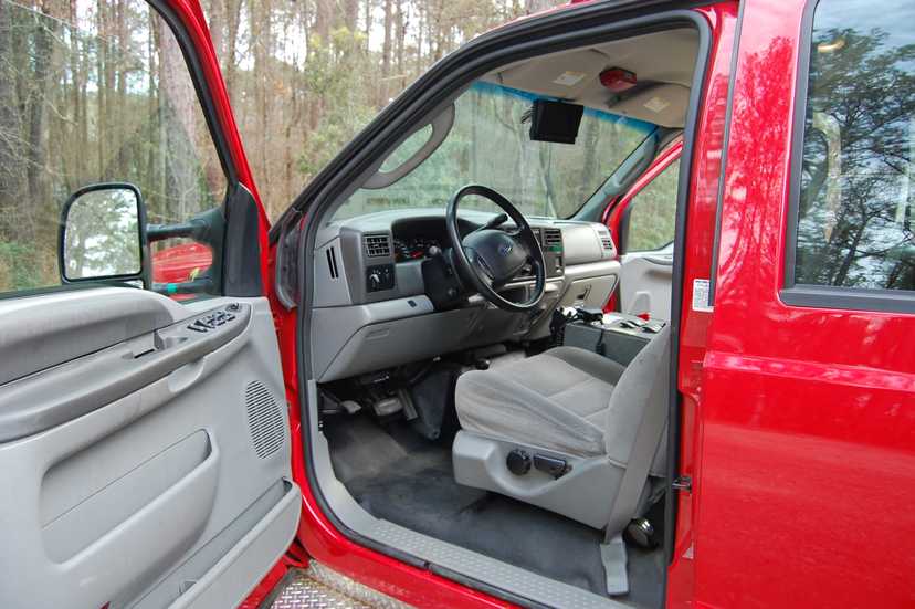 2003 MidWest Ford 4x4 Brush Truck — photo 3