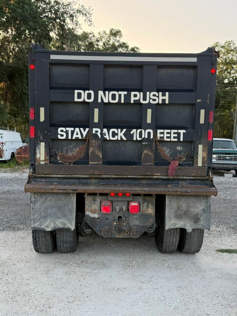 2018 Mack Gu13 Dump Truck - image 4