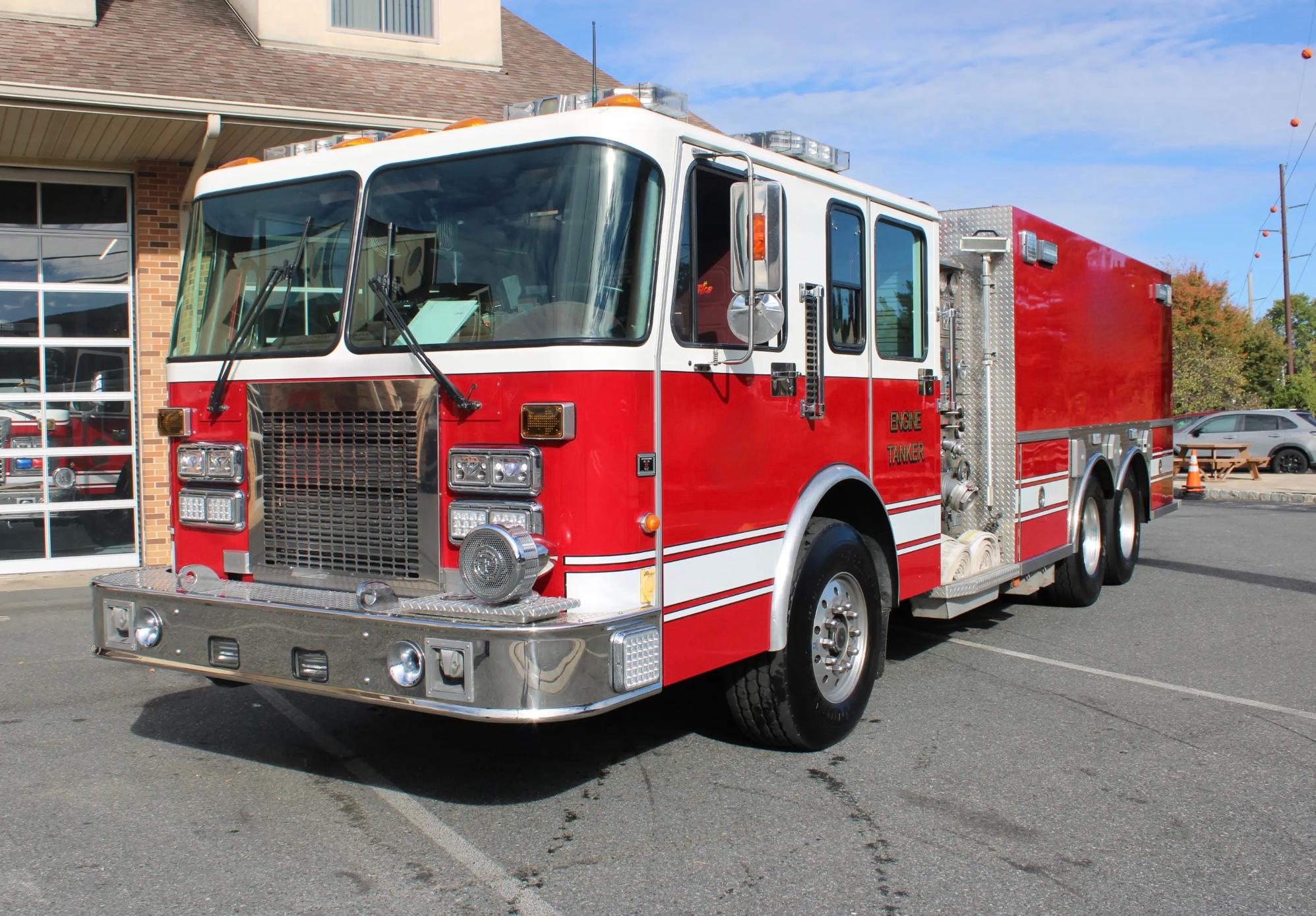 1997/2017 Spartan Gladiator 2000/2500 Tanker - image 1