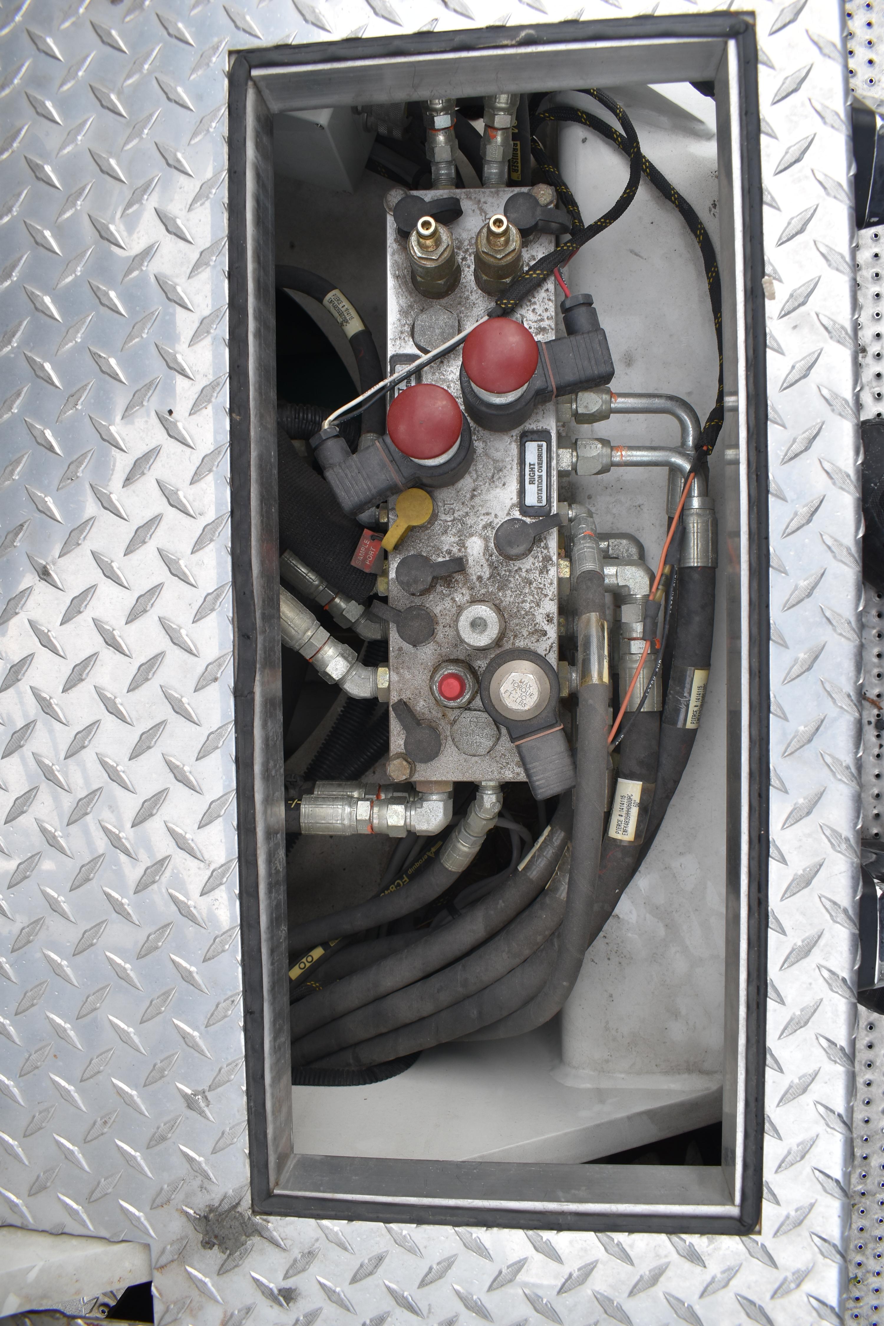 2006 Pierce 105' Aerial - image 60