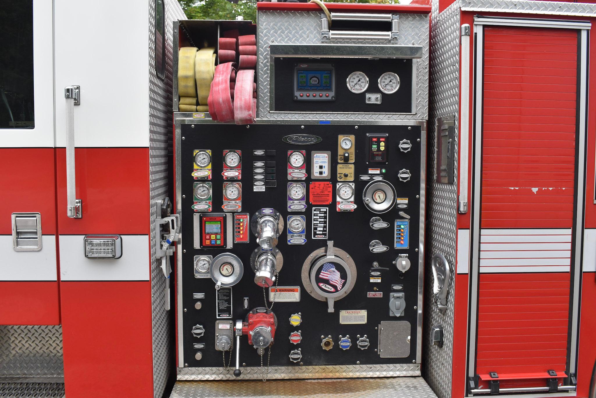 2006 Pierce Pumper - image 46