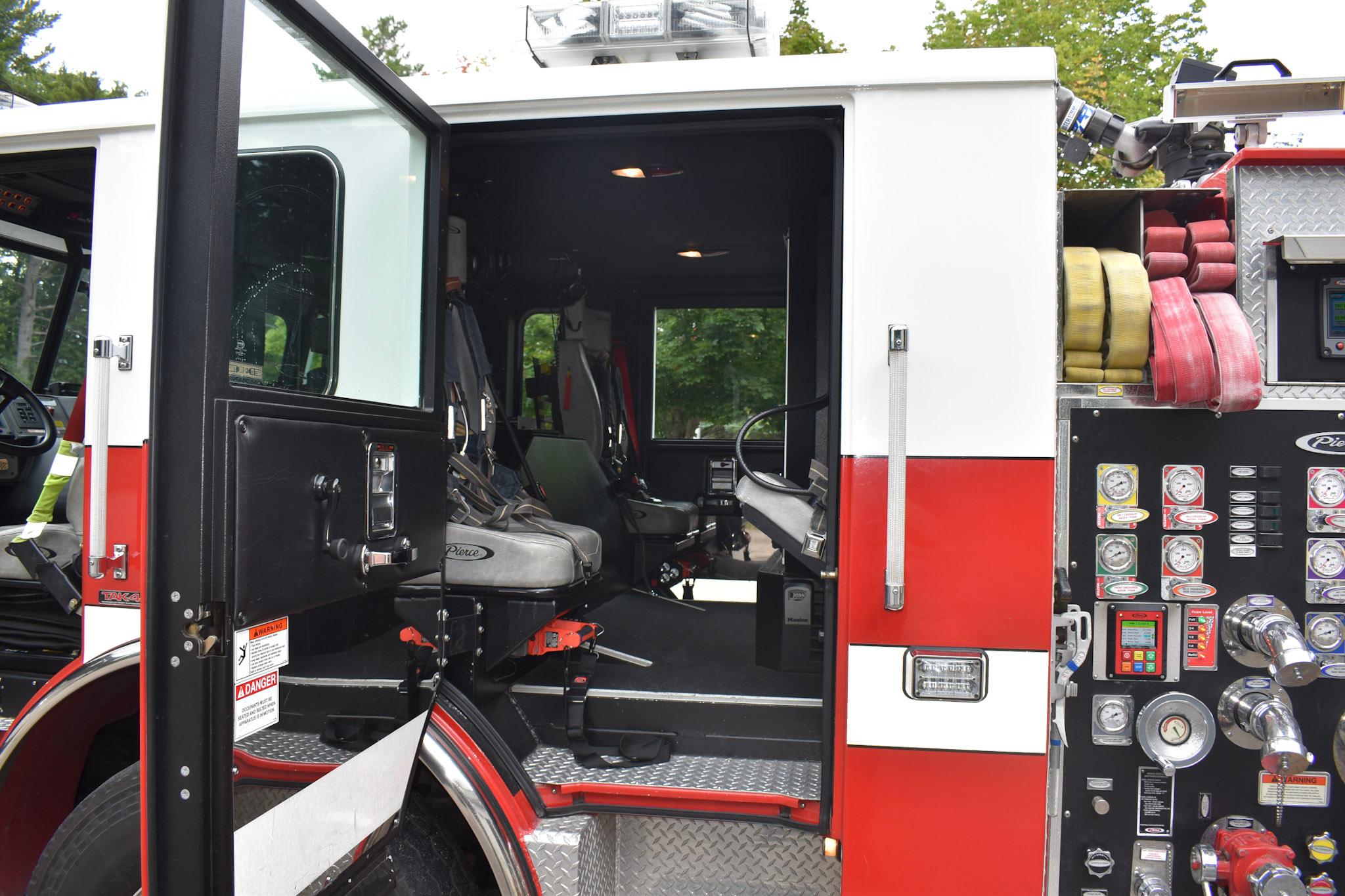 2006 Pierce Pumper - image 7