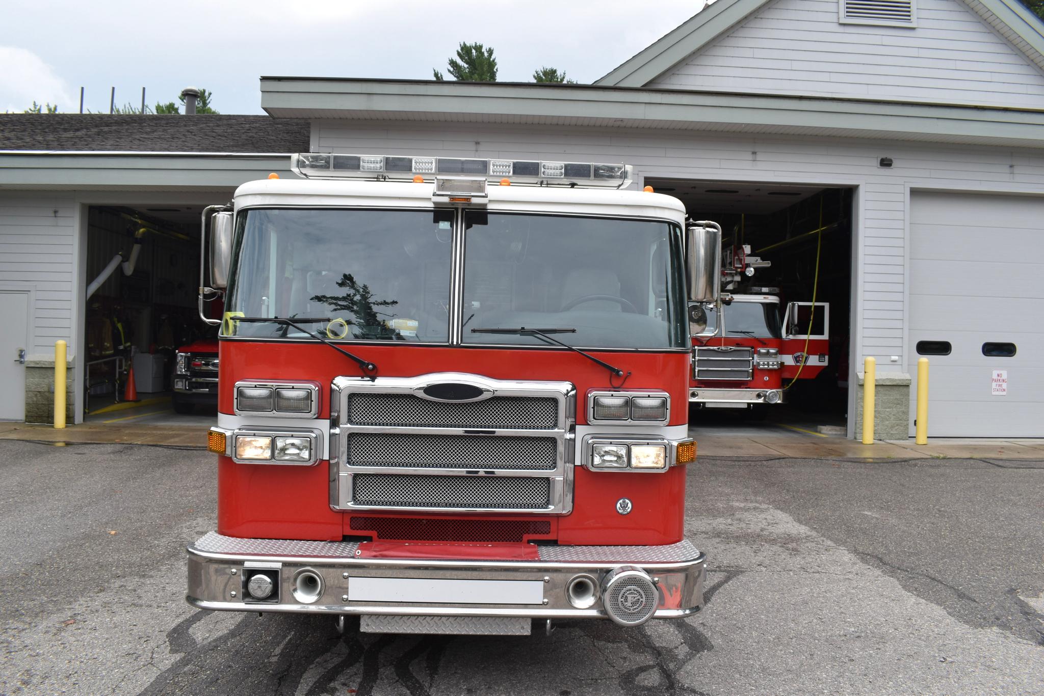 2006 Pierce Pumper - image 3