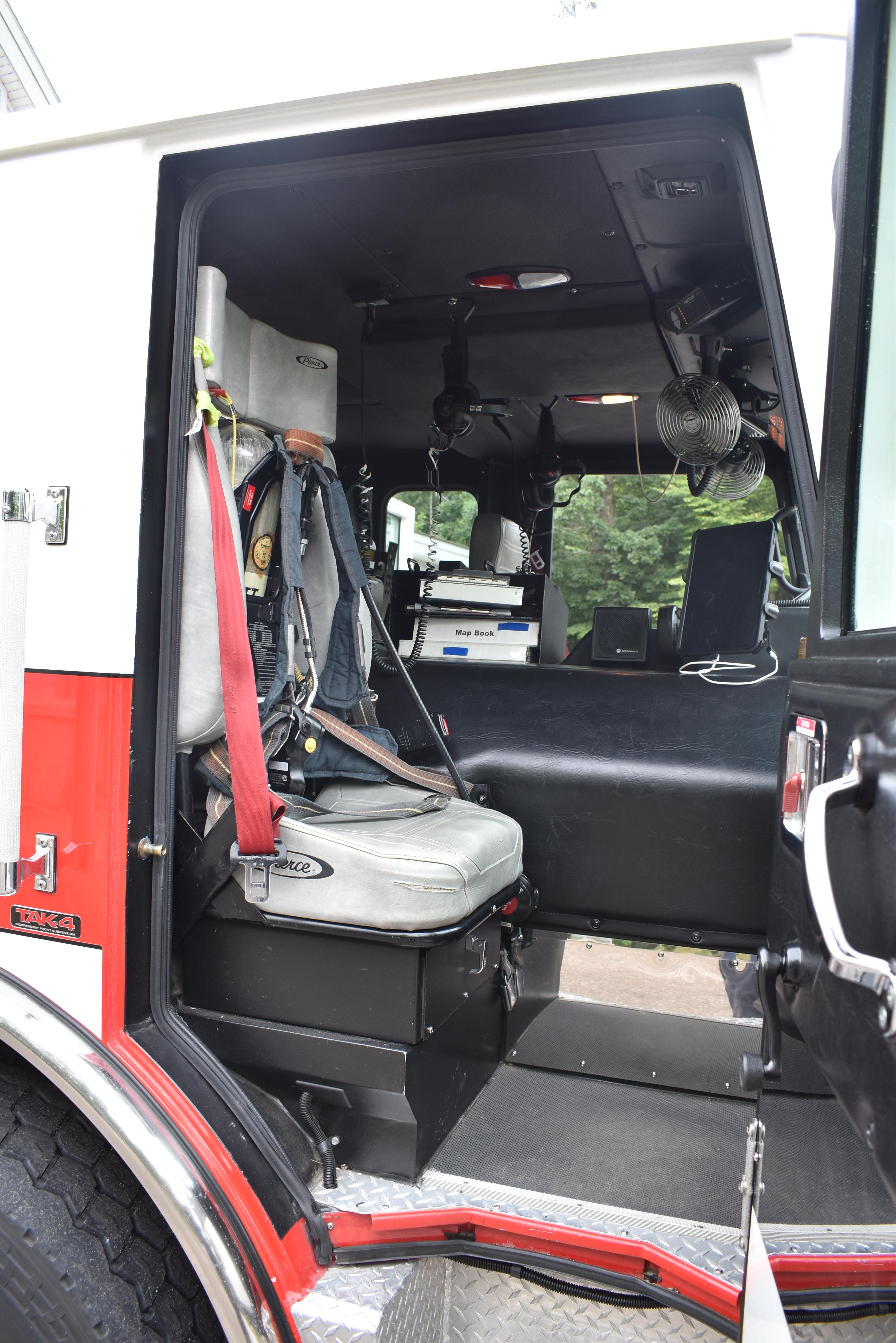 2006 Pierce Pumper - image 24