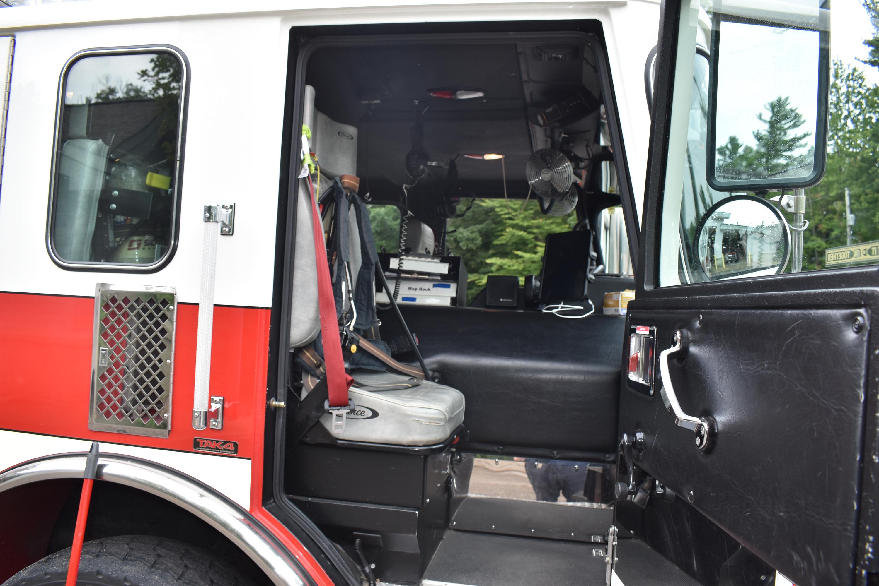 2006 Pierce Pumper - image 23