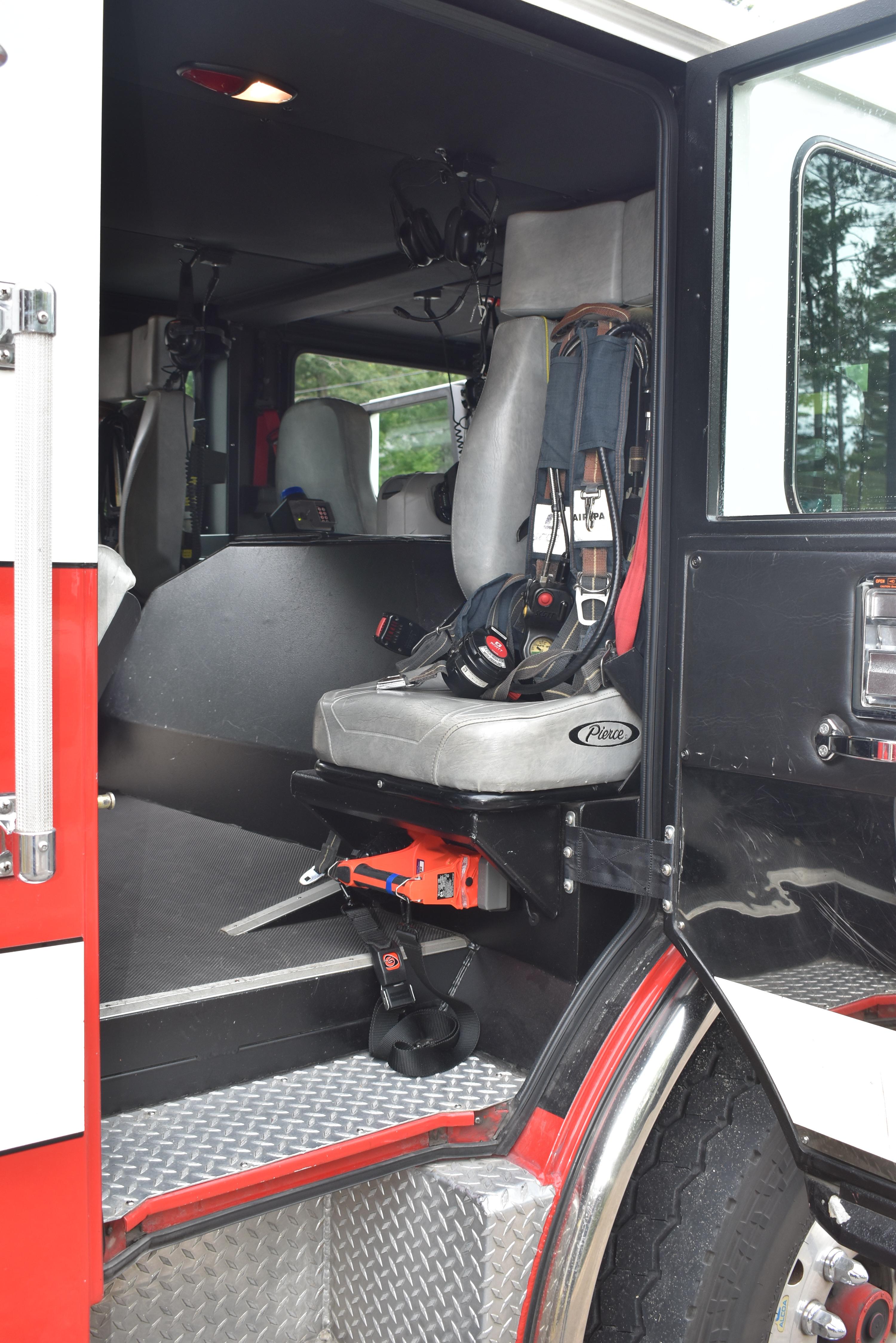 2006 Pierce Pumper - image 26