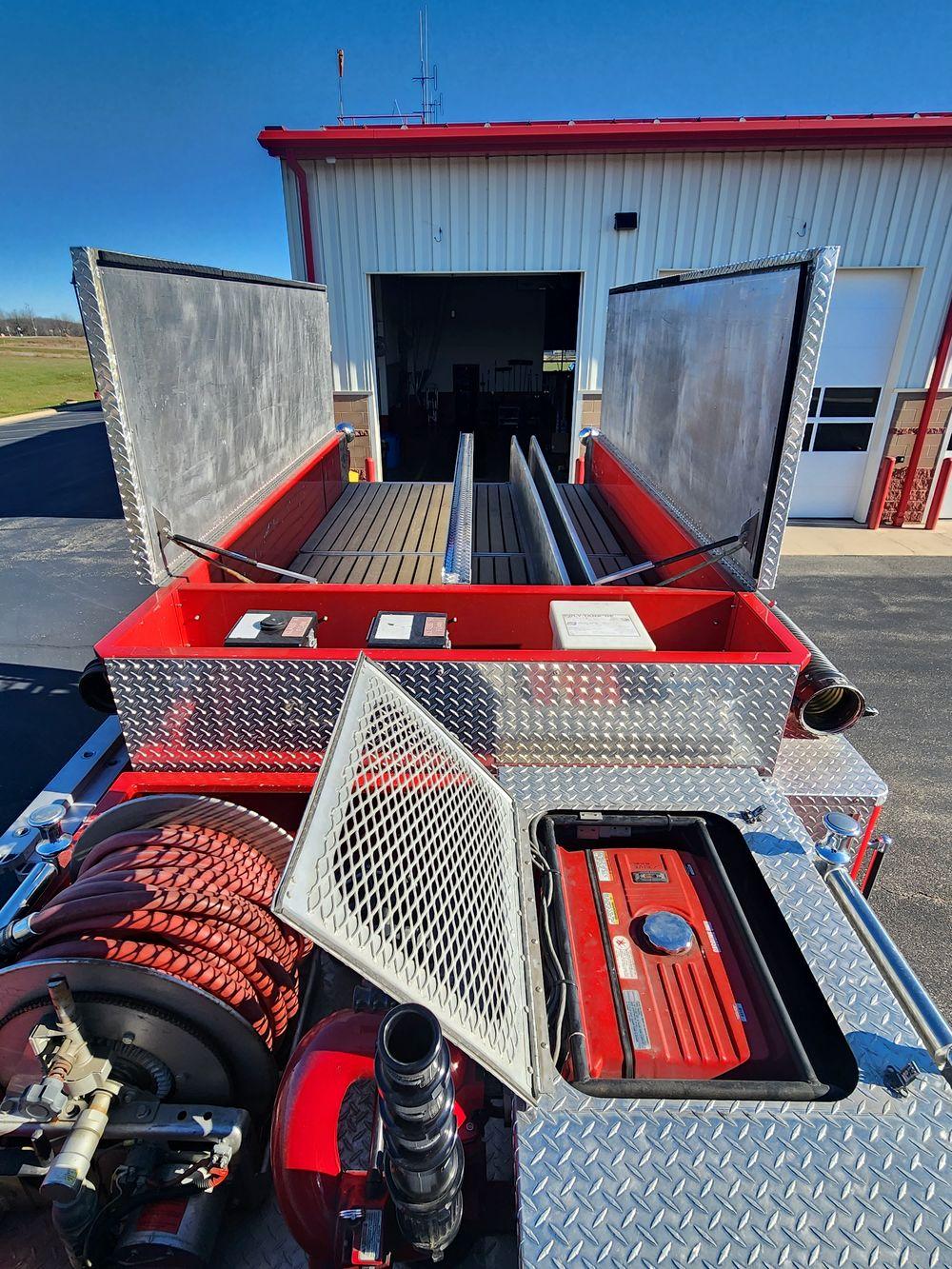 1998 Freightliner 4x4 1750pump/1250 Tank - image 10