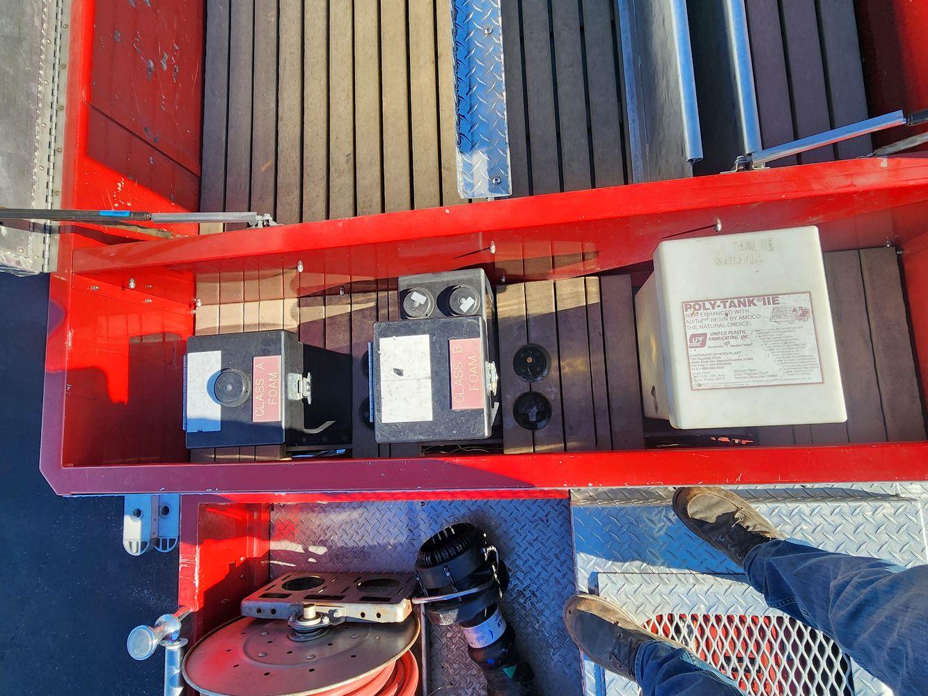 1998 Freightliner 4x4 1750pump/1250 Tank - image 11