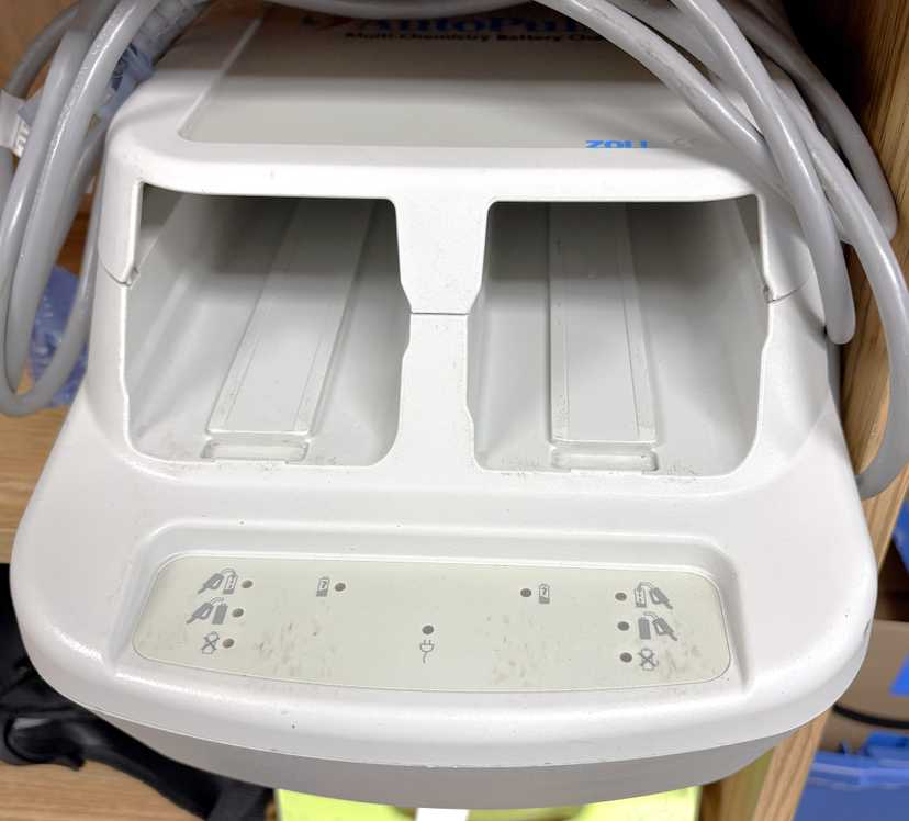 AutoPulse® SurePower™ Battery Charger, U.S., Multi-Chemistry — photo 2