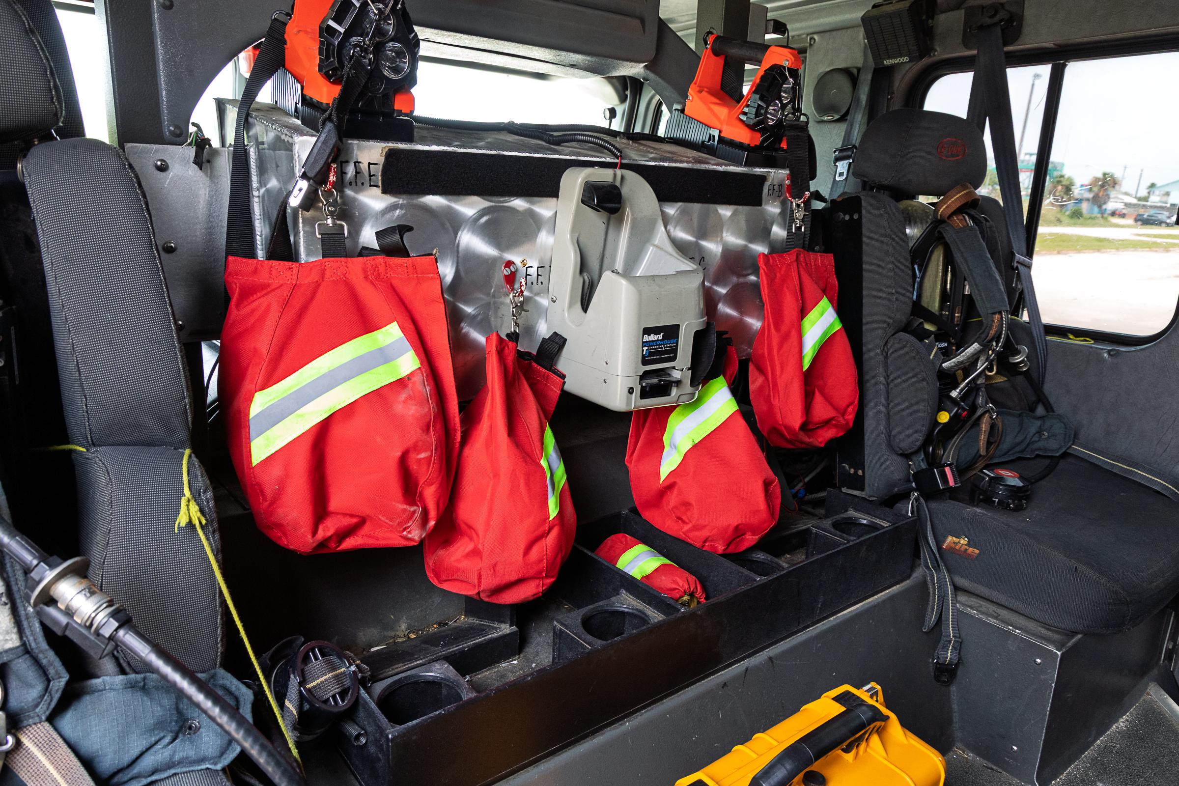 2000 E-One Cyclone Pumper - image 95