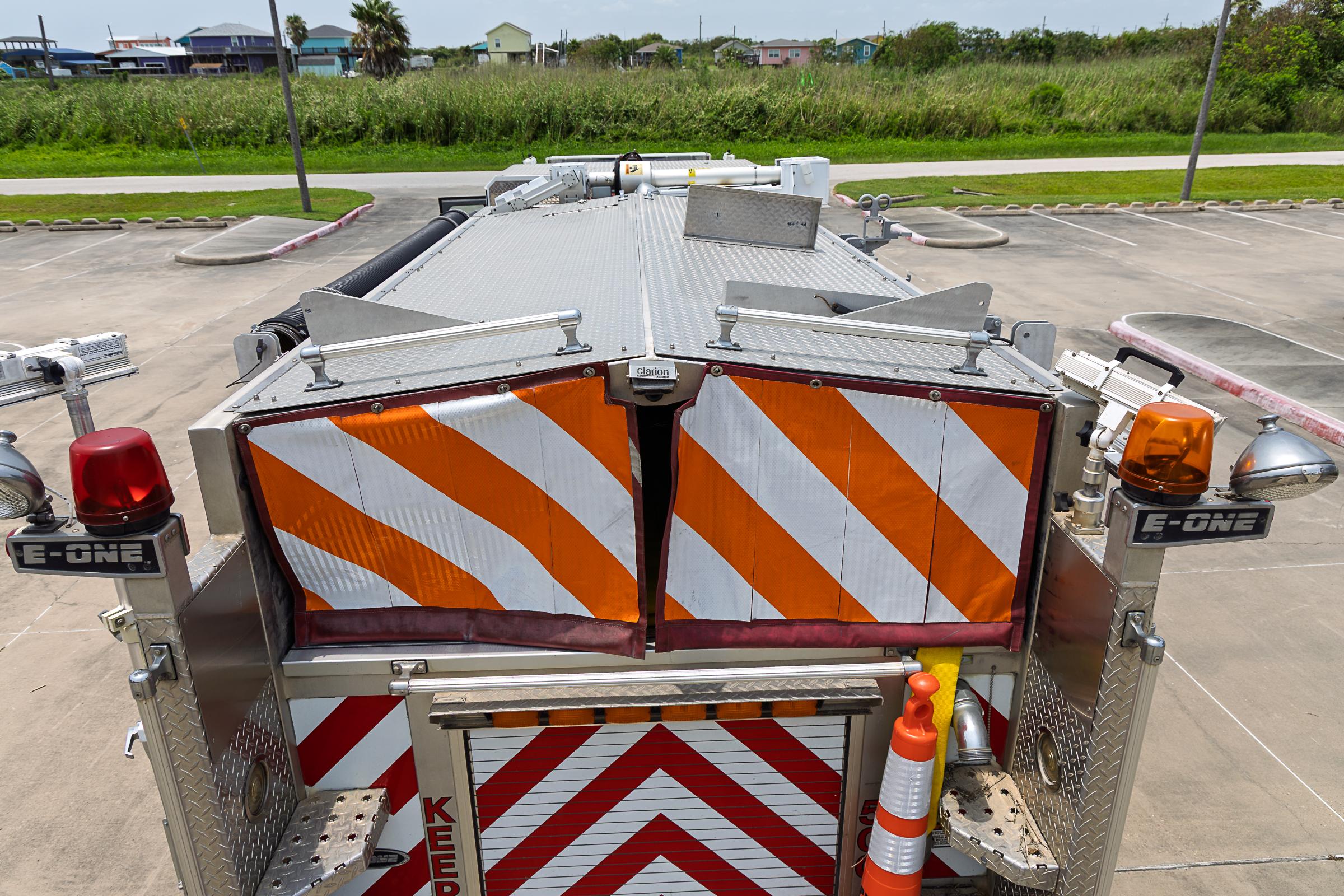 2000 E-One Cyclone Pumper - image 140