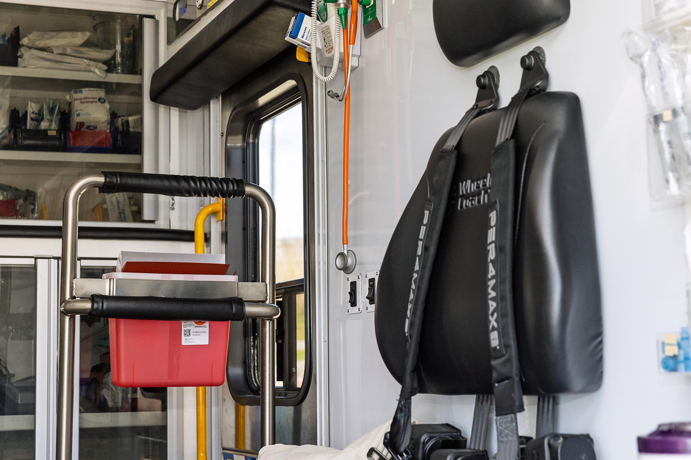 2019 REV Ford 4x4 Type I Ambulance - image 75