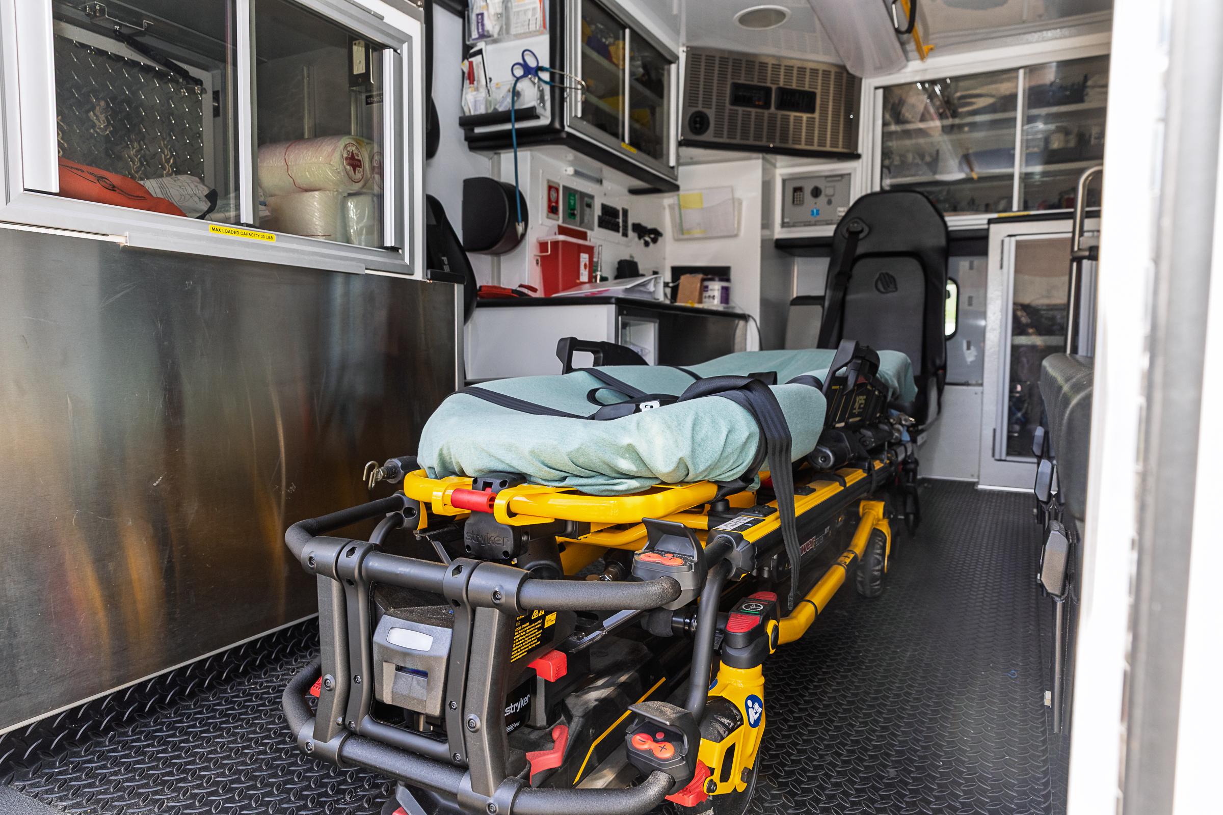 2019 REV Ford 4x4 Type I Ambulance - image 72