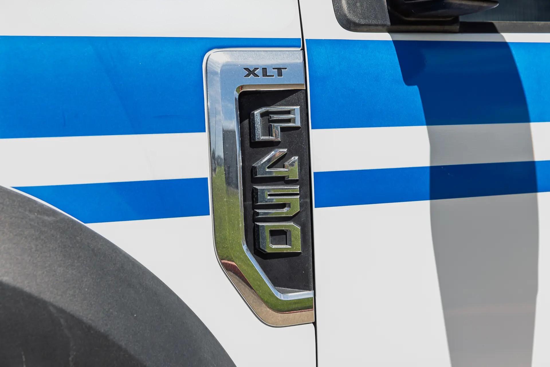 2019 REV Ford 4x4 Type I Ambulance - image 101