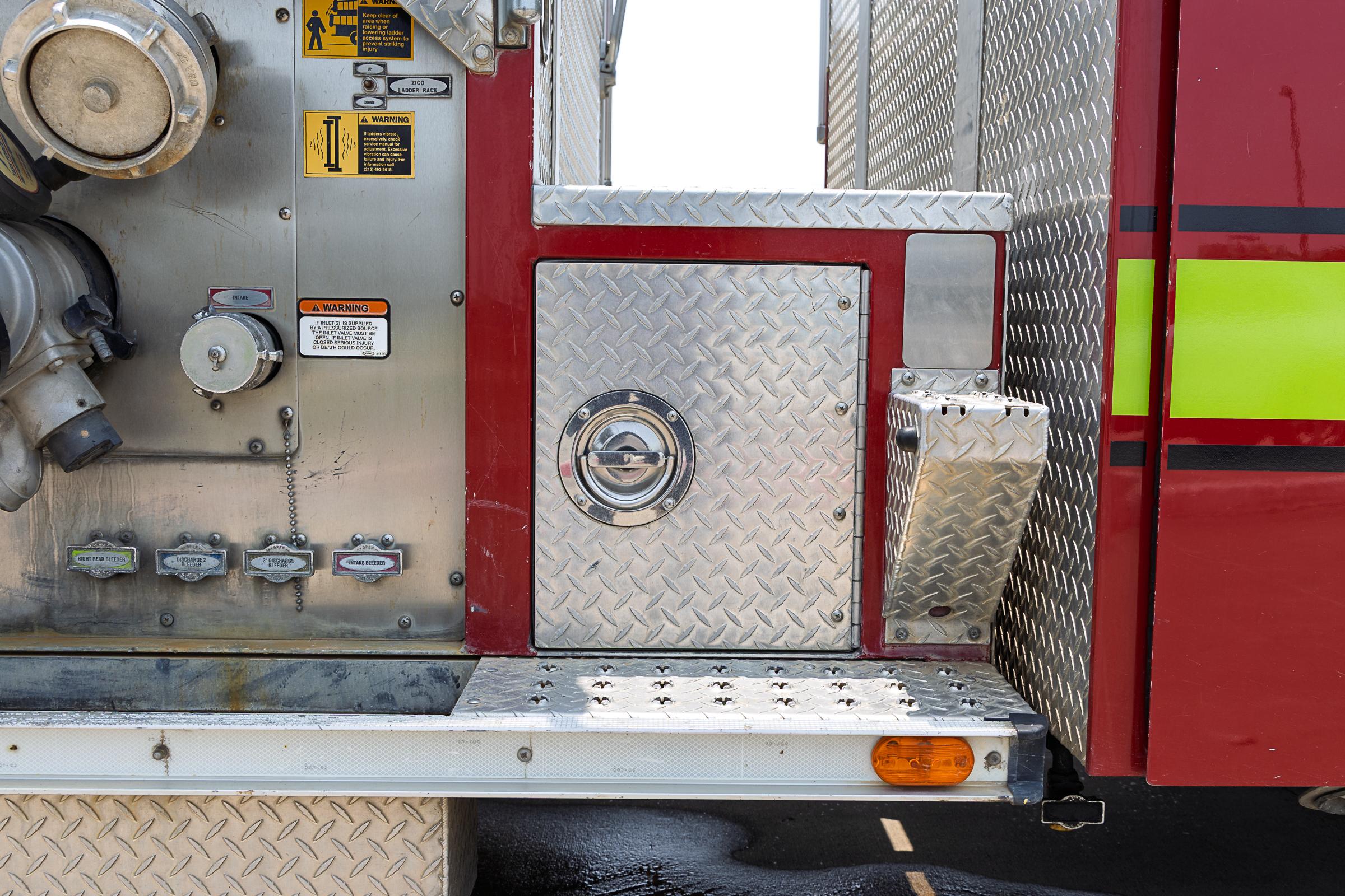 2000 E-One Cyclone Pumper - image 137