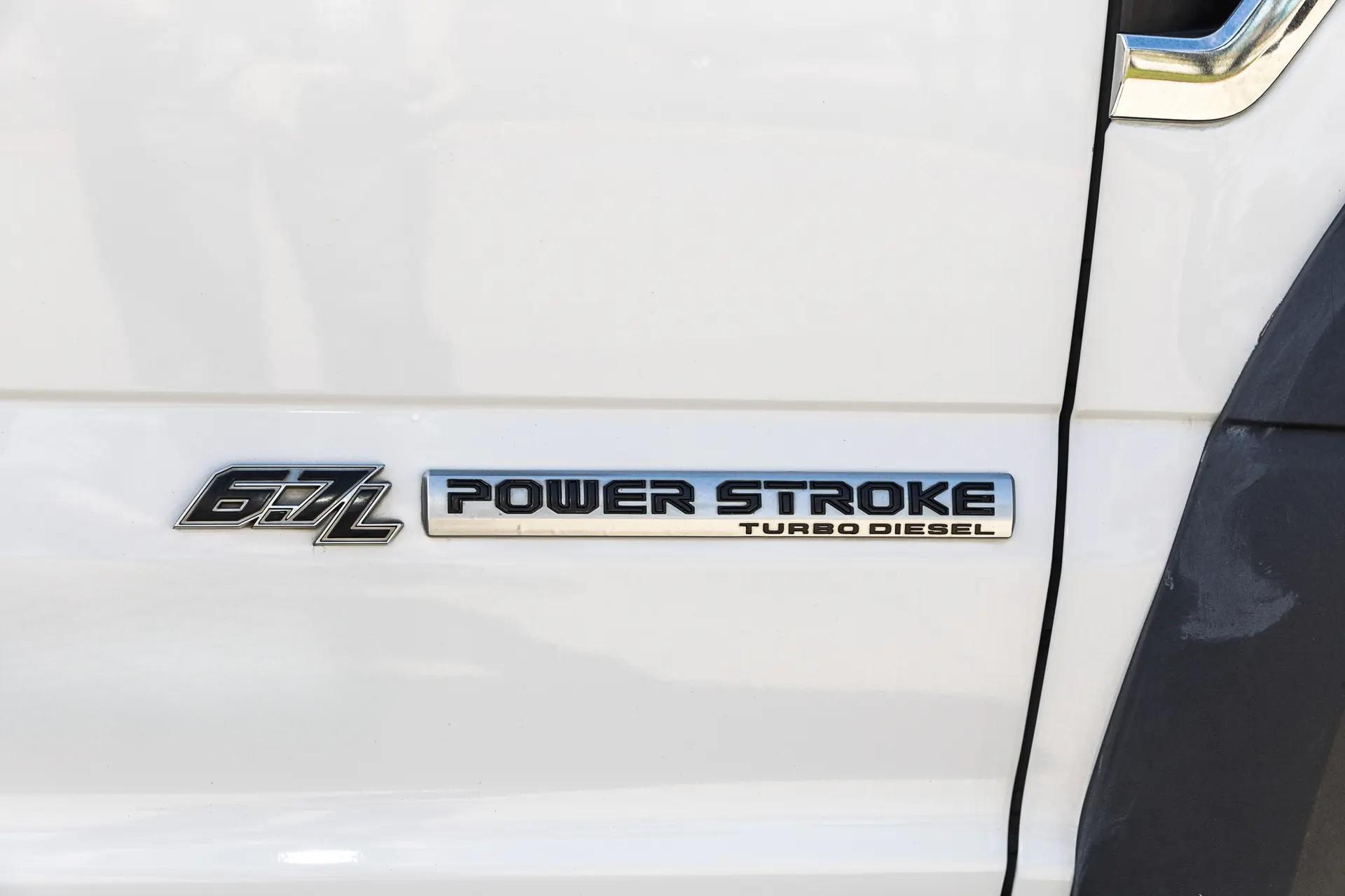 2019 REV Ford 4x4 Type I Ambulance - image 99