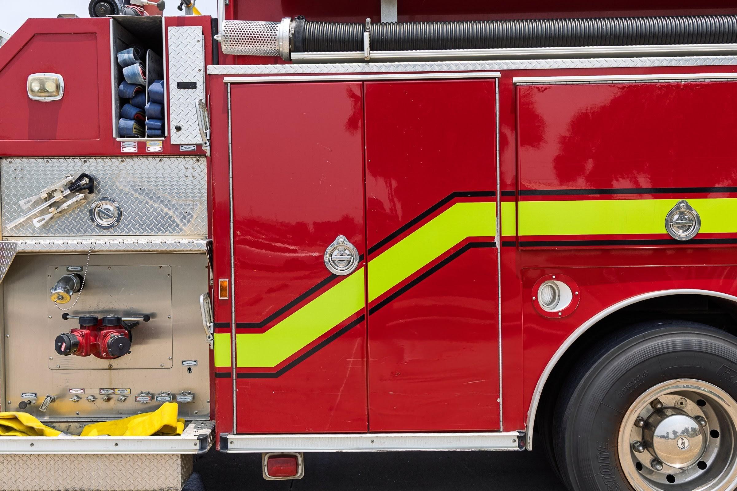 2000 E-One Cyclone Pumper - image 32