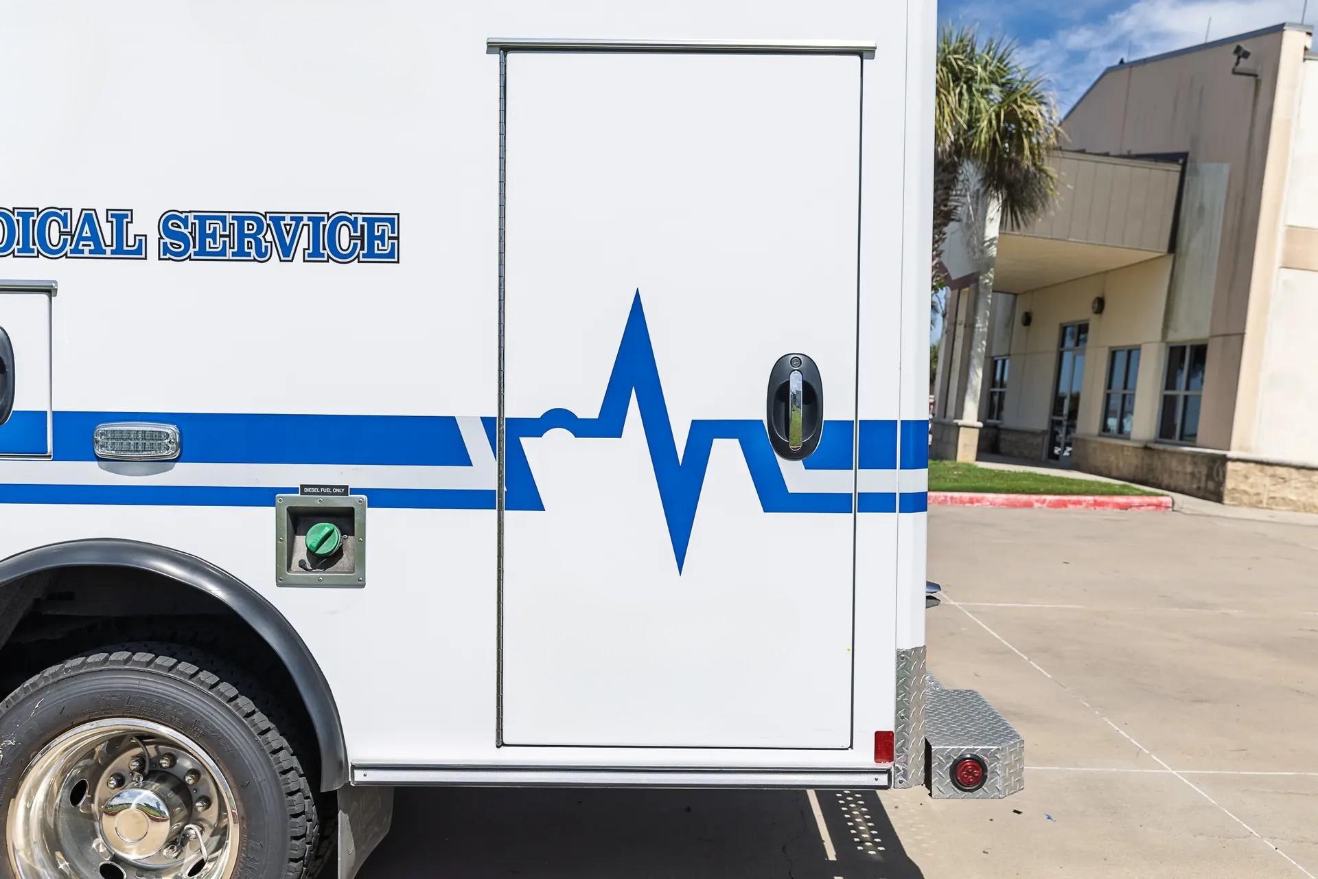 2019 REV Ford 4x4 Type I Ambulance - image 53