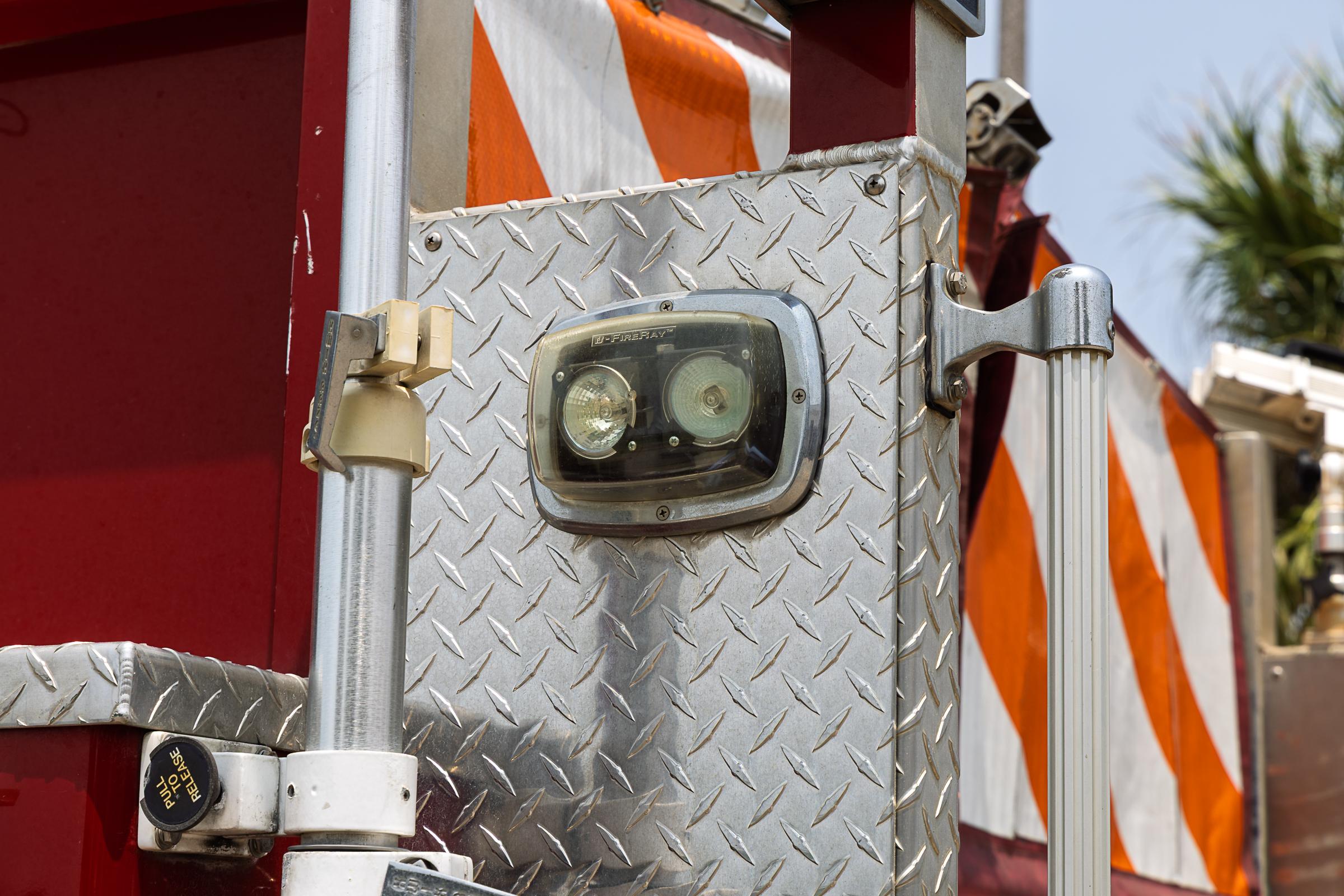 2000 E-One Cyclone Pumper - image 48