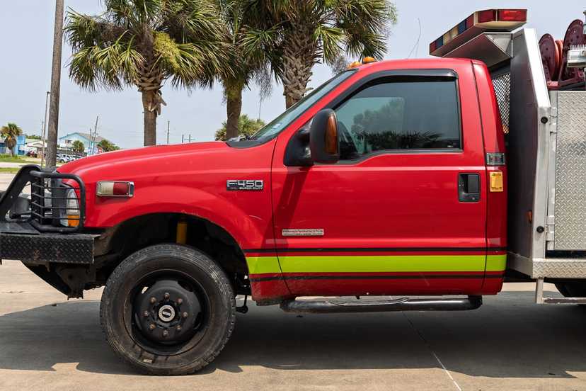 2004 Weis Ford 4x4 Brush Truck — photo 8