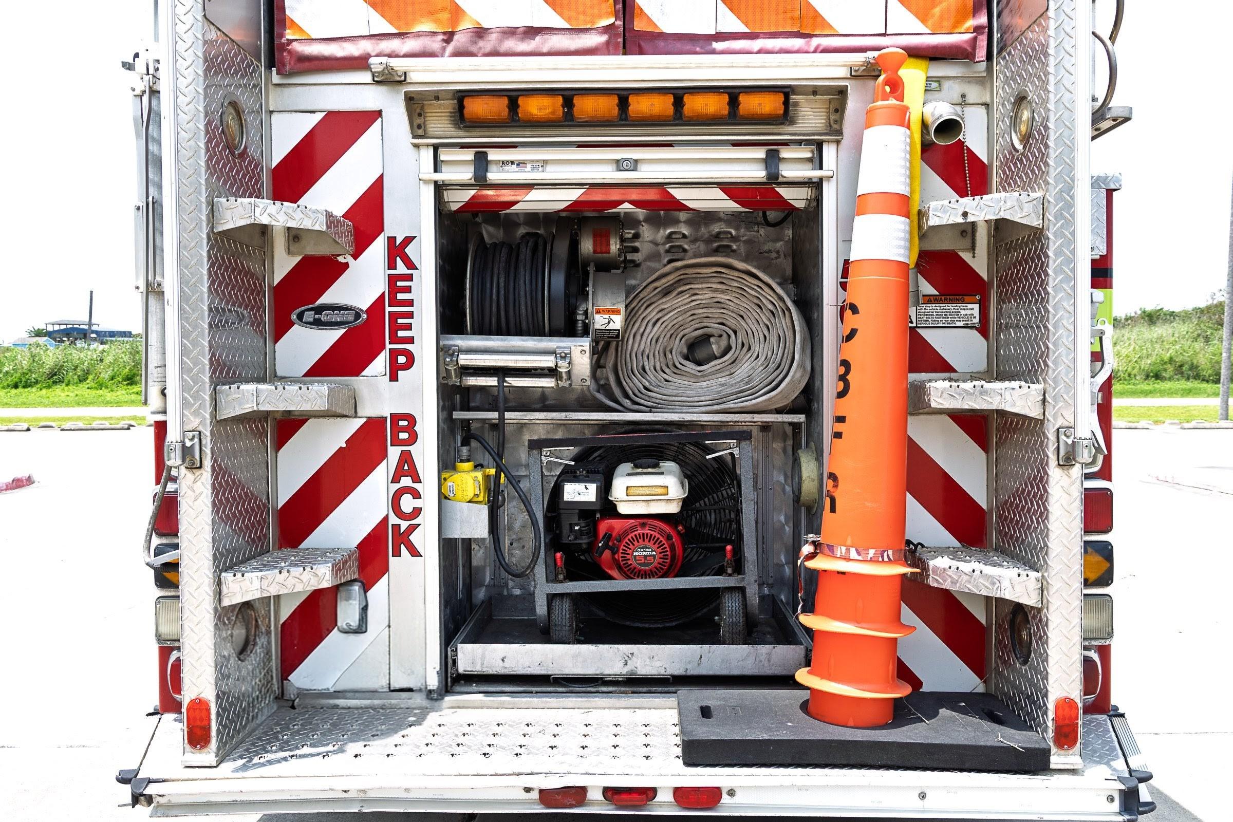 2000 E-One Cyclone Pumper - image 123