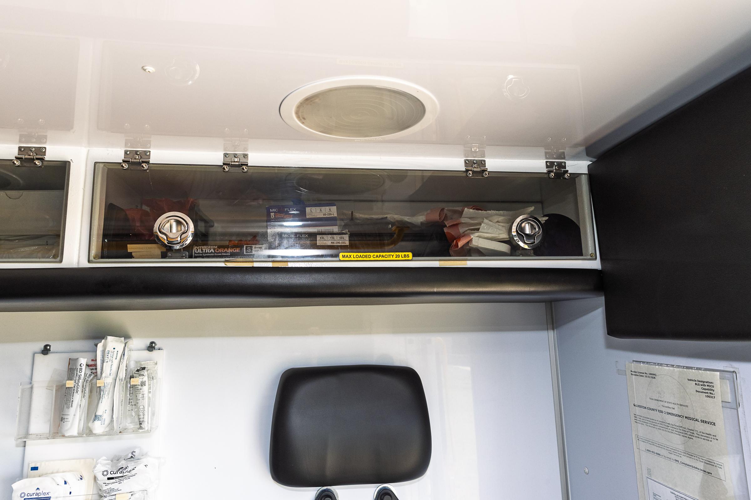 2019 REV Ford 4x4 Type I Ambulance - image 90
