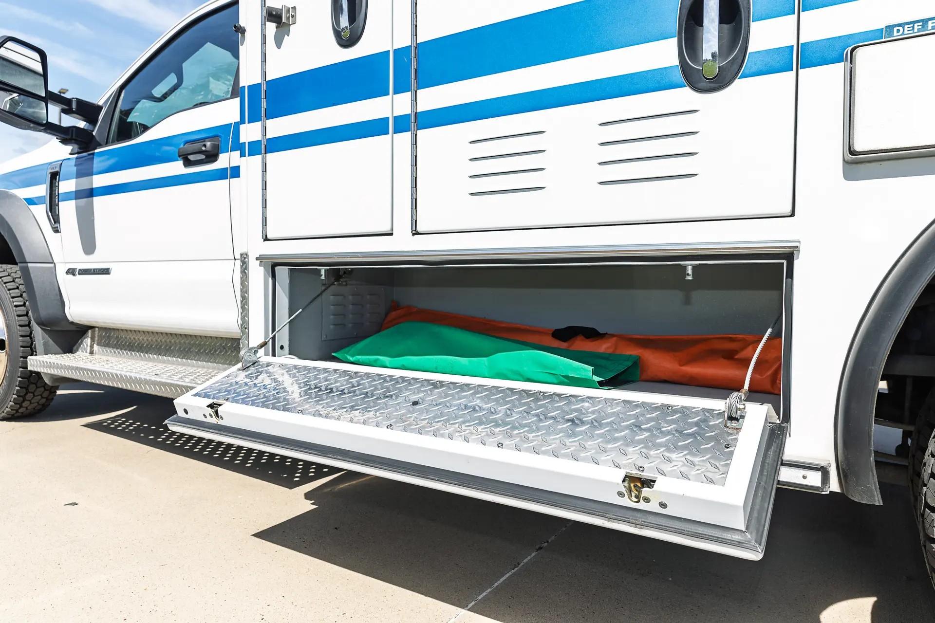 2019 REV Ford 4x4 Type I Ambulance - image 34