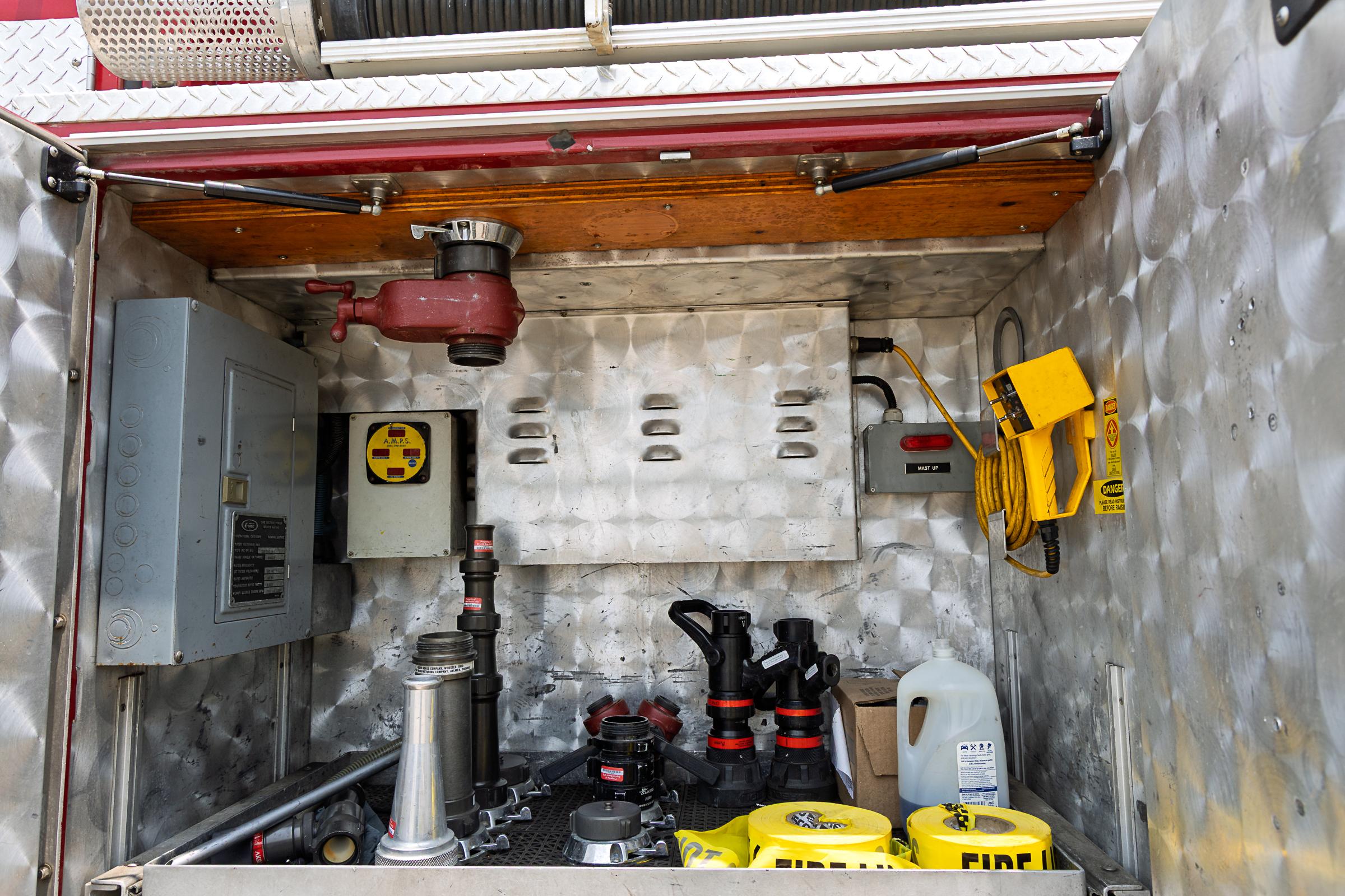 2000 E-One Cyclone Pumper - image 33