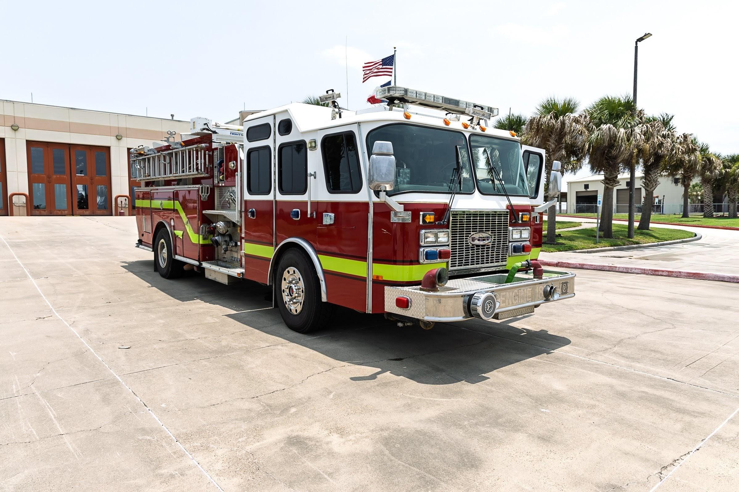 2000 E-One Cyclone Pumper - image 145
