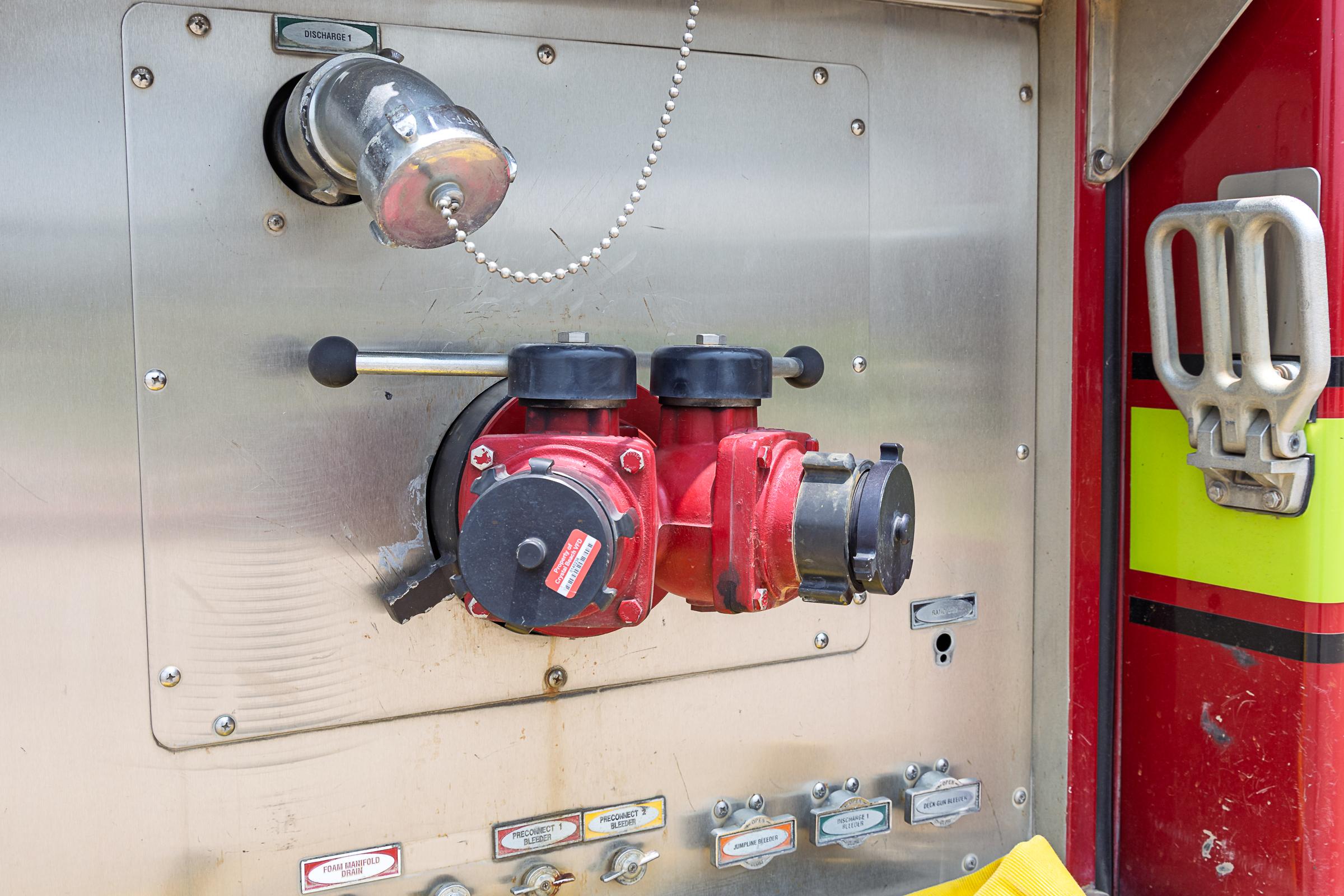2000 E-One Cyclone Pumper - image 105