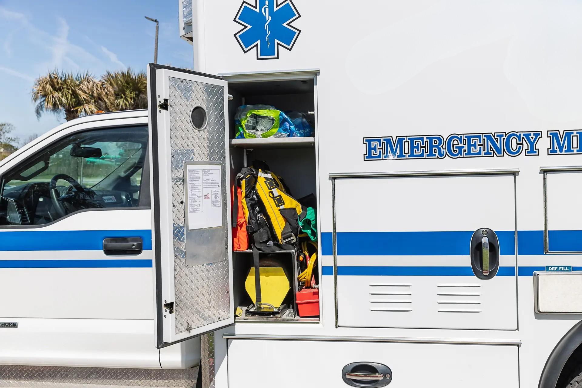 2019 REV Ford 4x4 Type I Ambulance - image 30